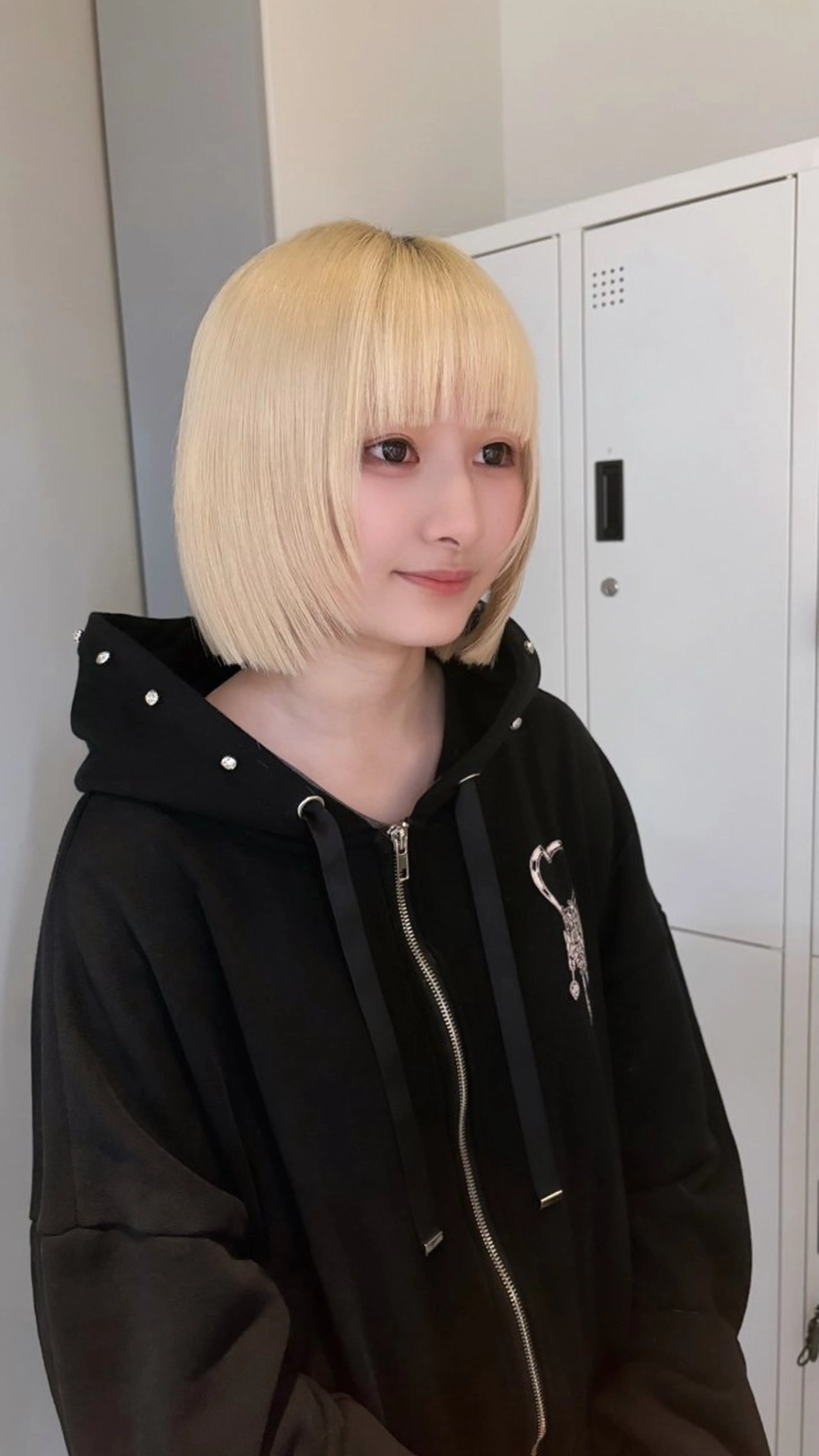 ミディアム カット トリートメント Laff所属・新宿/ボブ/レイヤー 縮毛矯正/SACHIのヘアスタイル