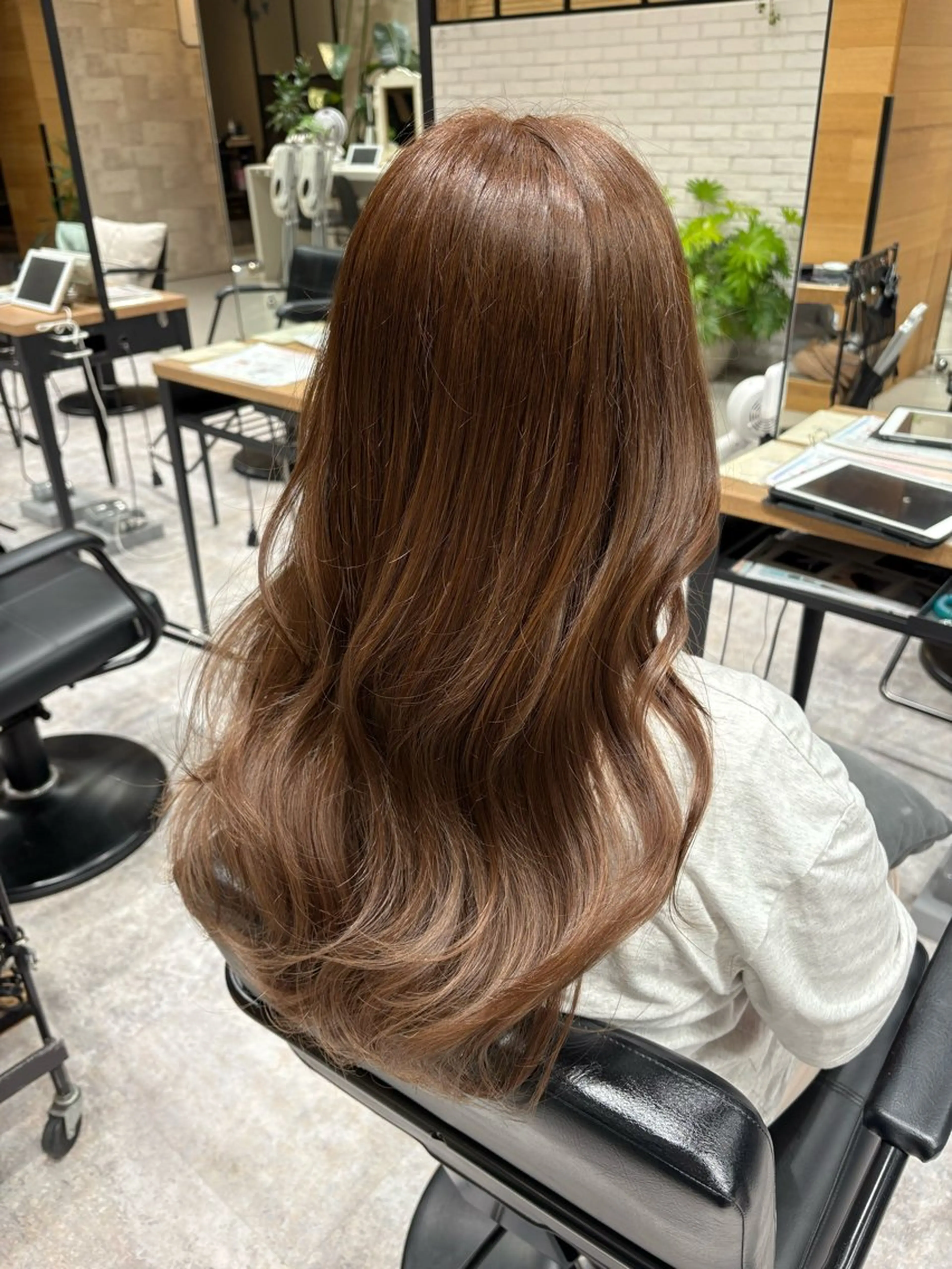 カラー ベージュカラー ミルクティーベージュ The C 海老名 SHUREIのヘアスタイル