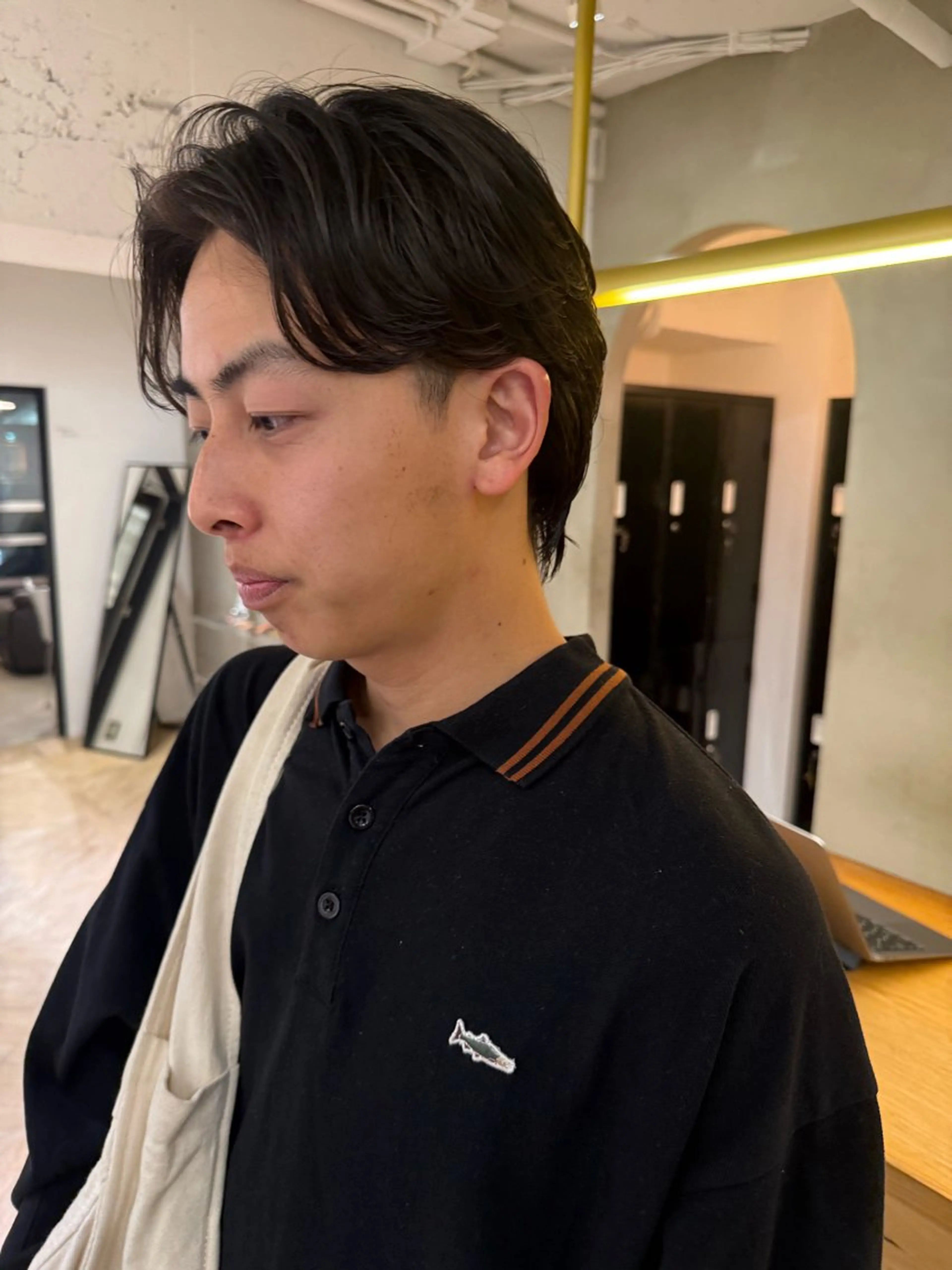 ミディアム メンズ カット パーマ センターパート 田形清流のヘアスタイル