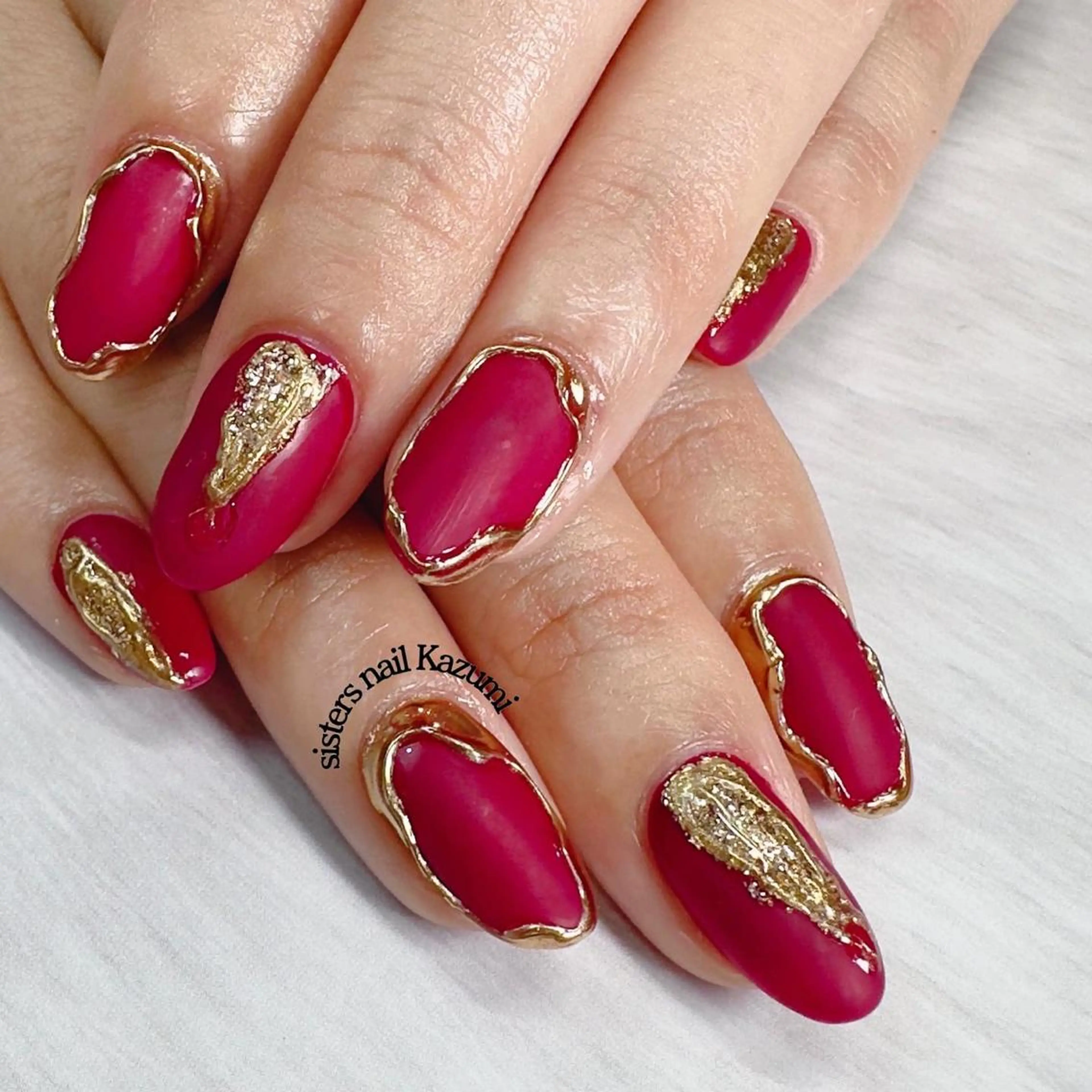 ネイル アートネイル ボルドー ミラーネイル ニュアンスネイル 赤色 sisters nail.fのネイルデザイン