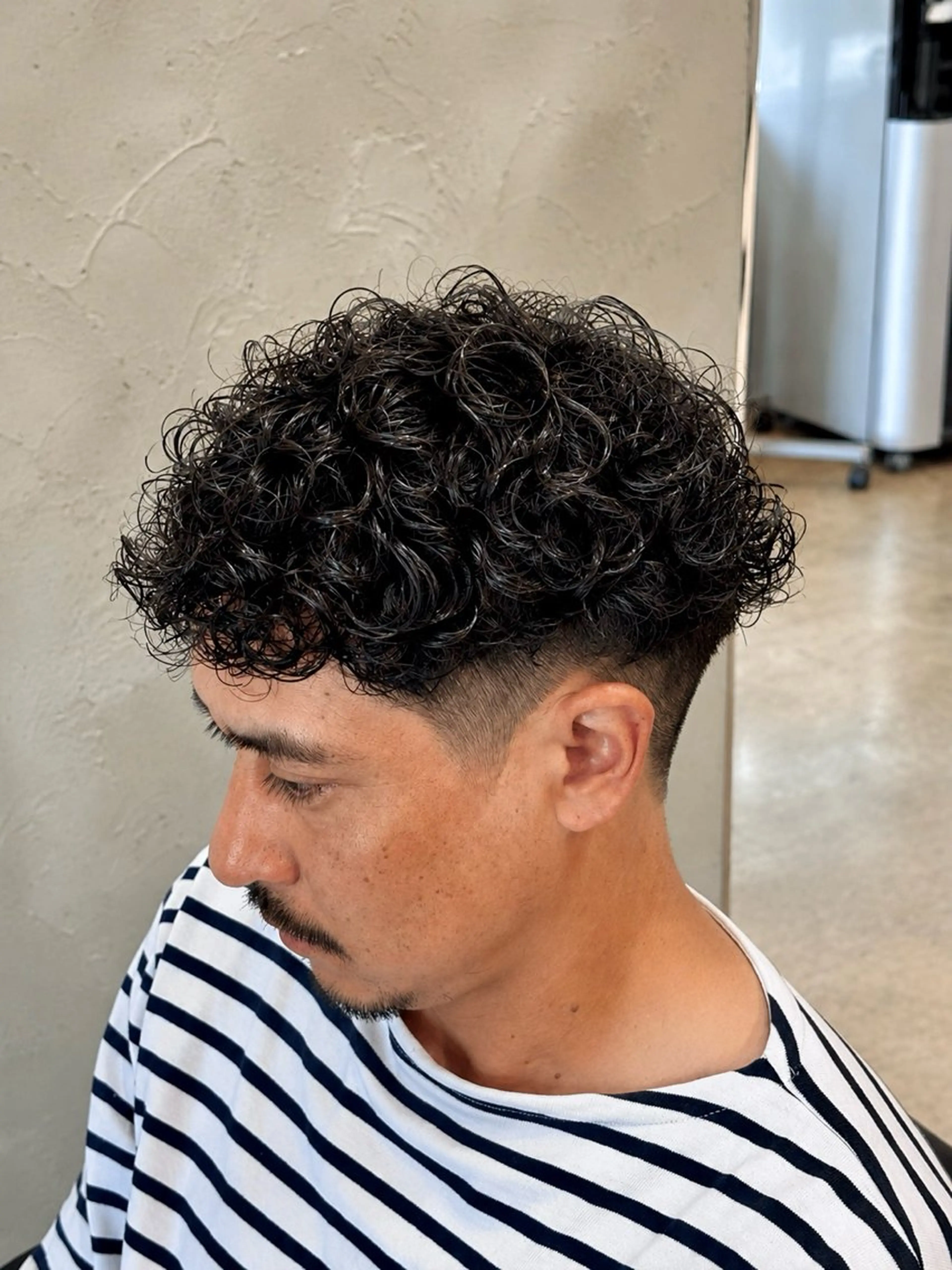 ショート パーマ メンズ メンズパーマ メンズスパイラルパーマ スパイラルパーマ YUUTO 【メンズ限定】のヘアスタイル