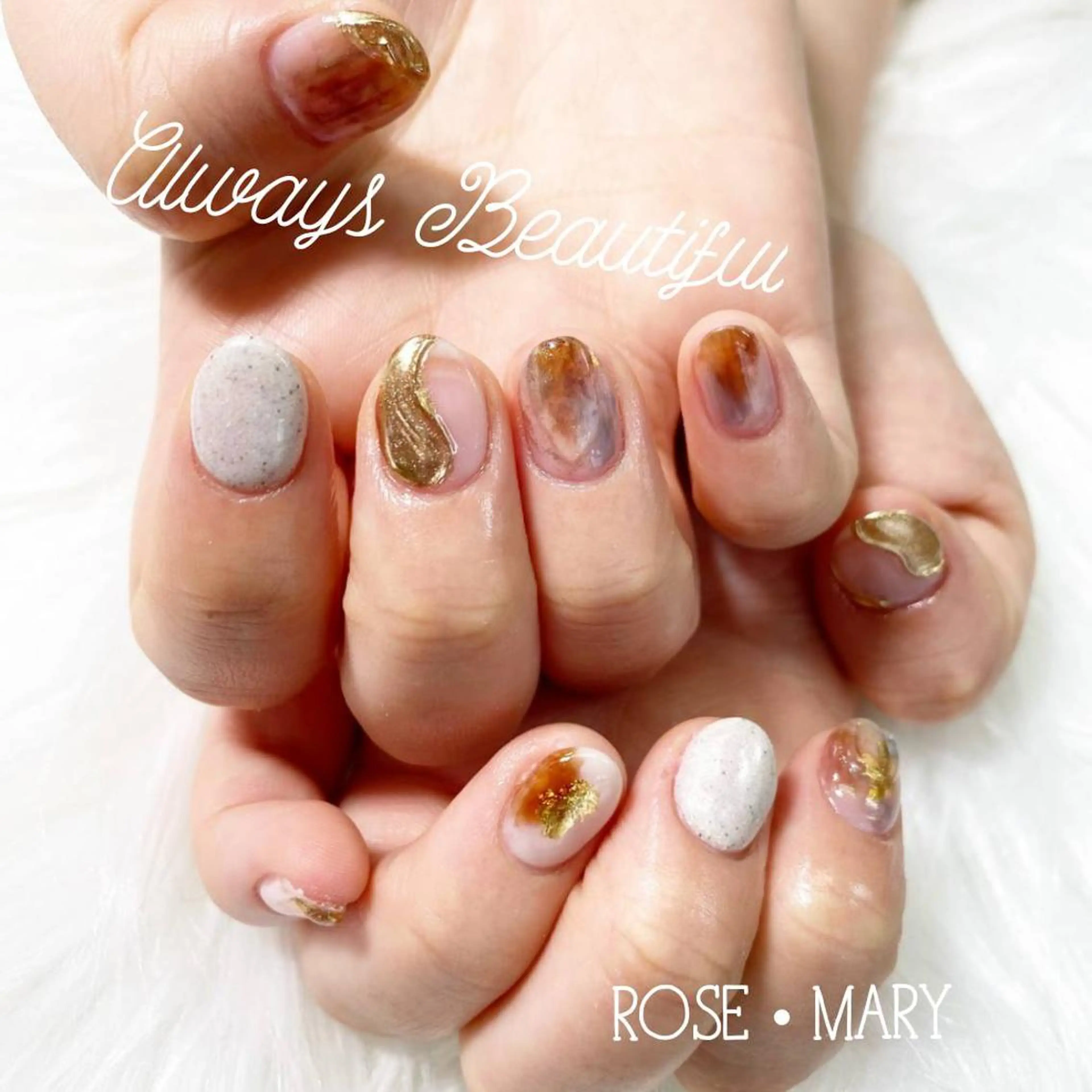 ショート ネイル ニュアンスネイル ハンドネイル ROSE・ MARY 鈴木のネイルデザイン