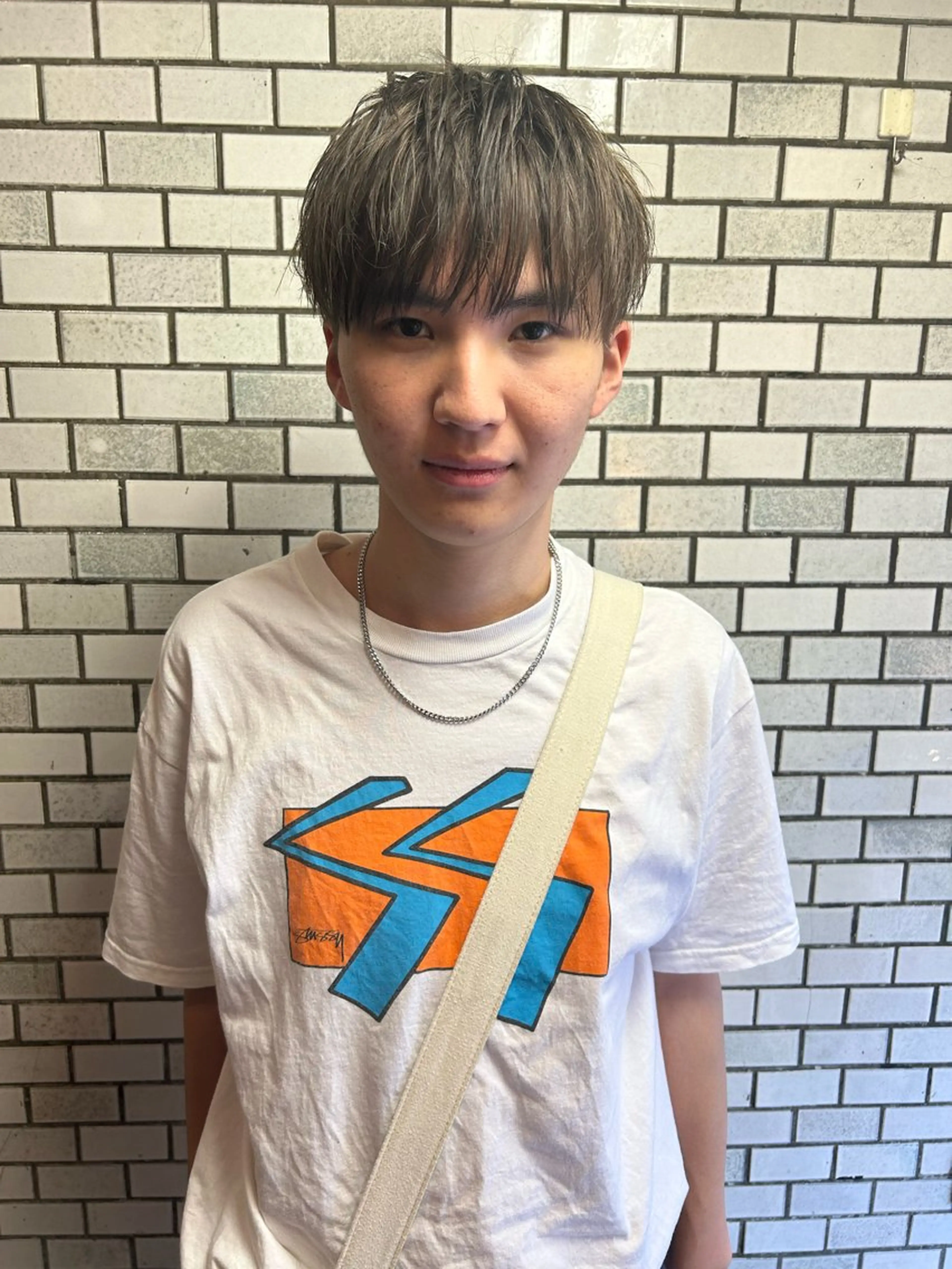 ショート カラー メンズ メンズブリーチ メンズハイライト メンズインナーカラー メンズパーマ プードルパーマ charme所属・💈メンズ短髪特化 ✂︎伊藤大輝💈のヘアスタイル