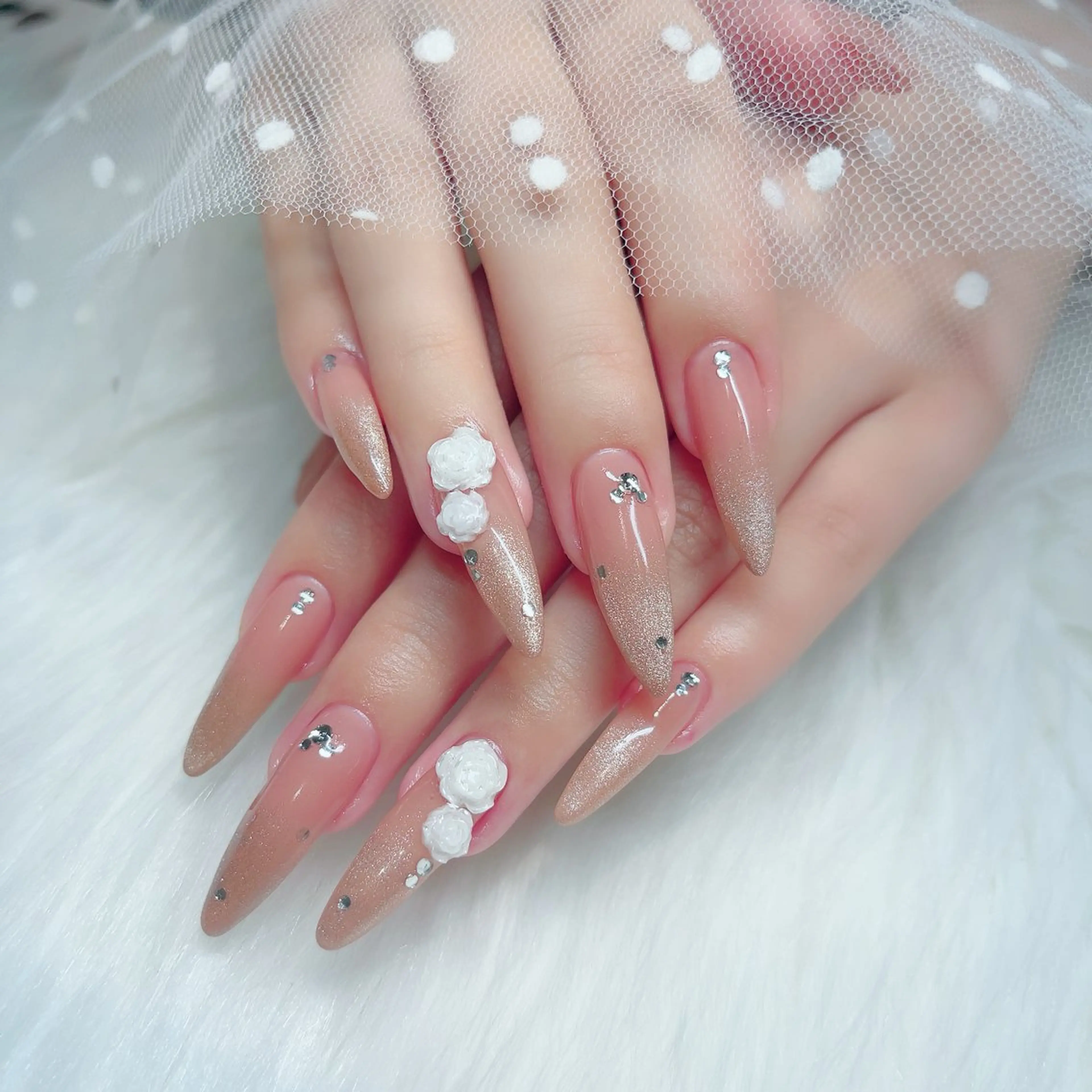 ネイル ハンドネイル Miki 本町駅｜💅‎🤍のネイルデザイン