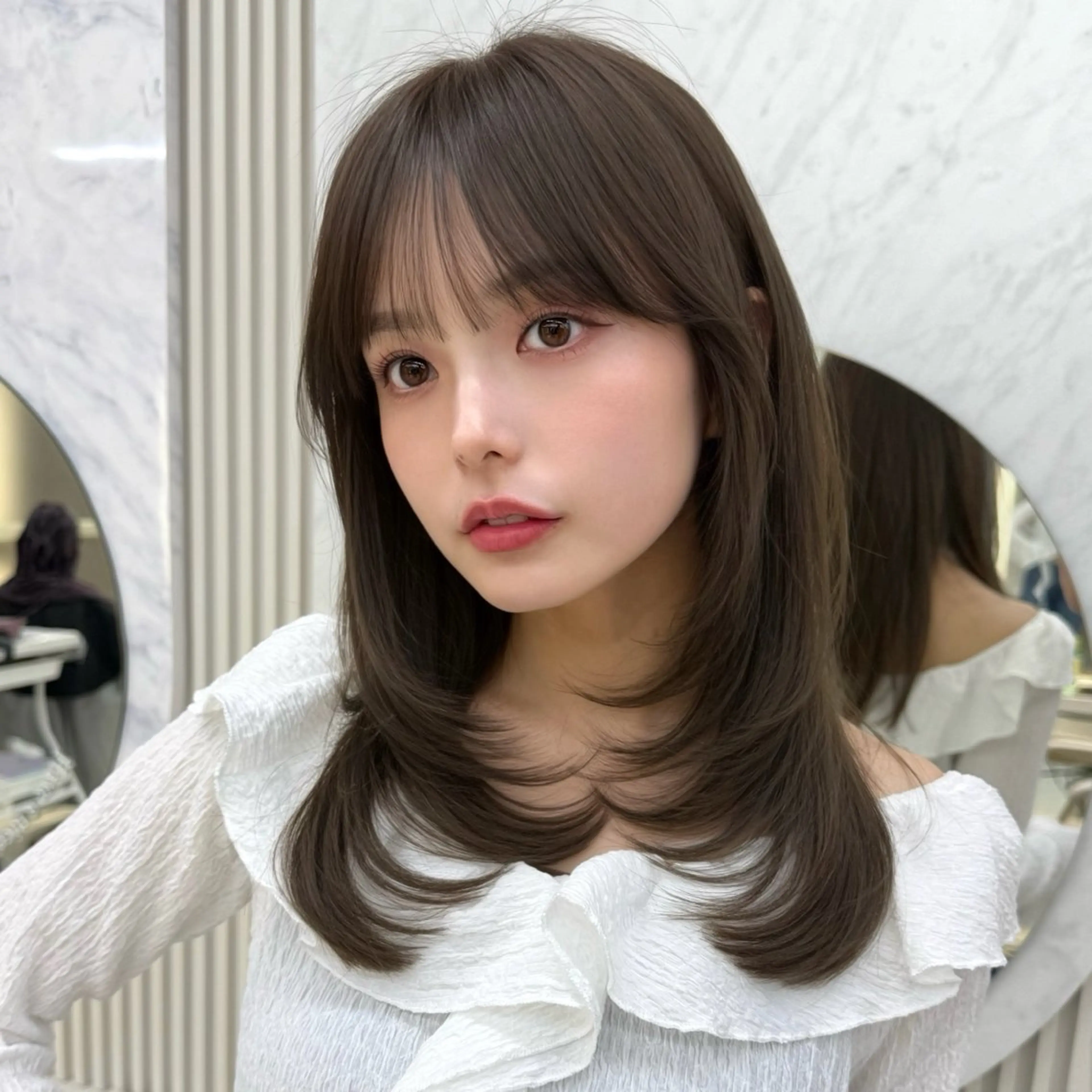 セミロング カラー 似合わせレイヤー/ 透明感カラーのヘアスタイル