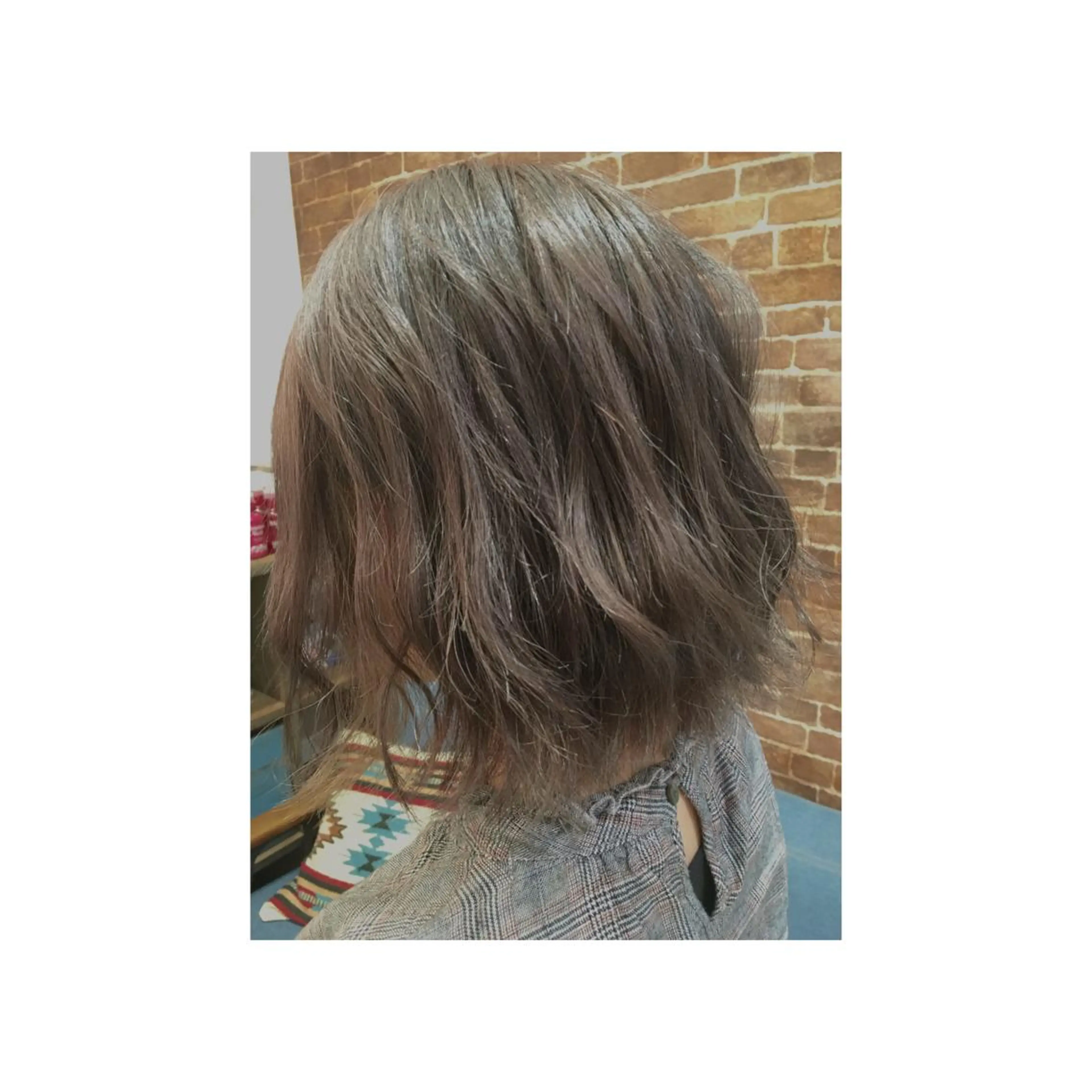 カラー アッシュ シルバー シルバーアッシュ 外国人風カラー なかの たくみのヘアスタイル