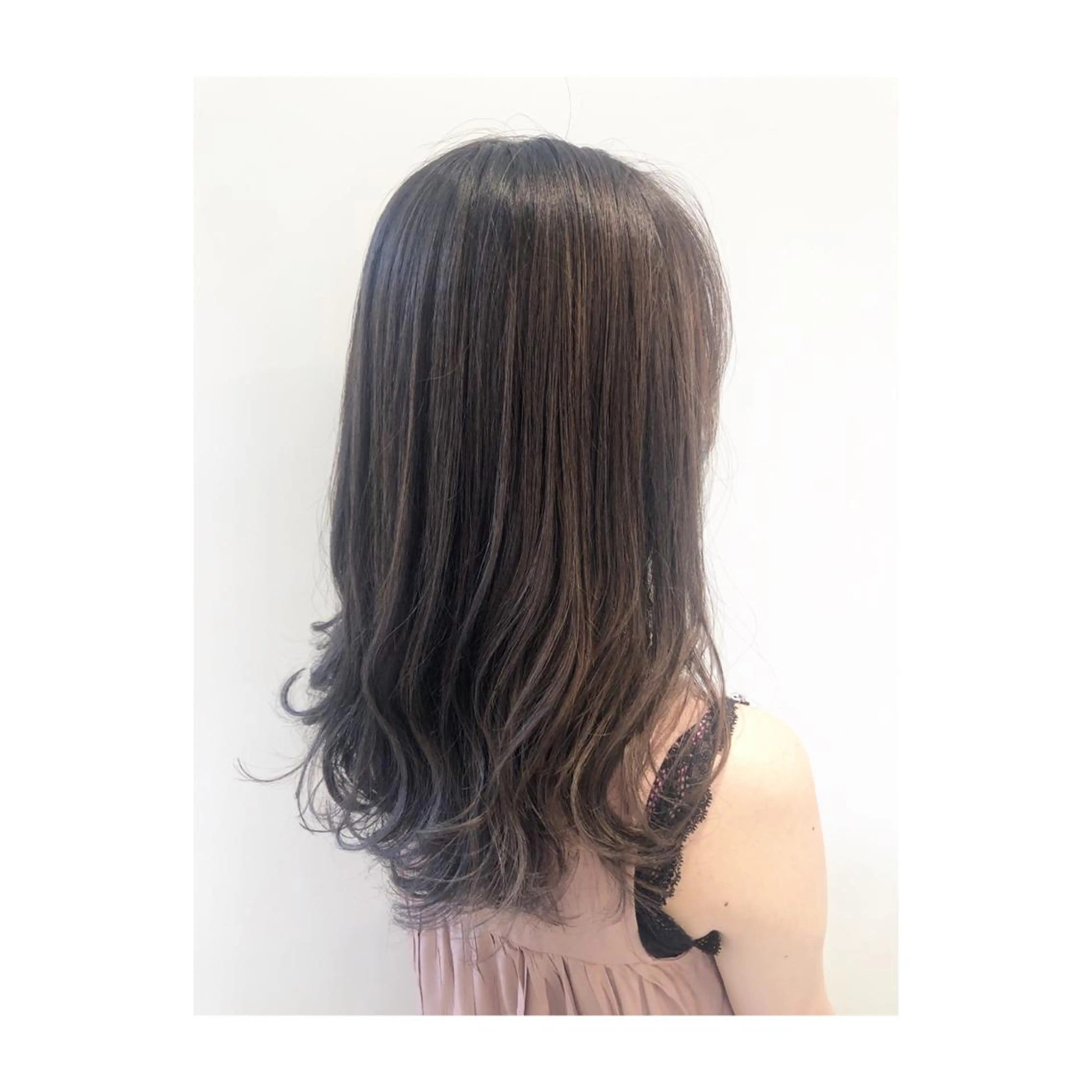 ⭐️似合せcut +艶color+2Stepトリートメント+2ヶ月分のお持ち帰りトリートメント付き⭐️の写真