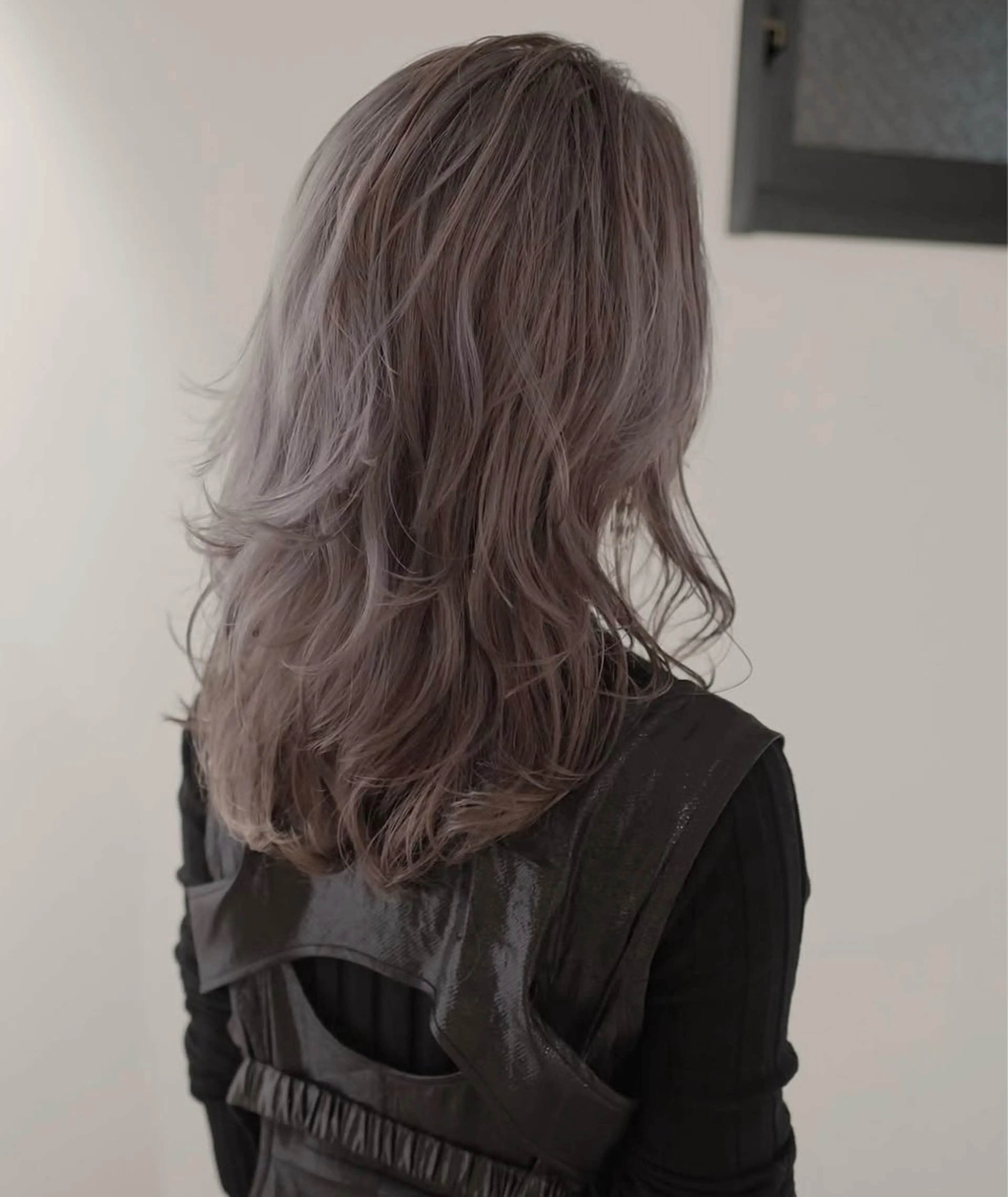 ロング カラー ヘアカラー ナチュラルカラー/ ハイトーン AMIのヘアスタイル