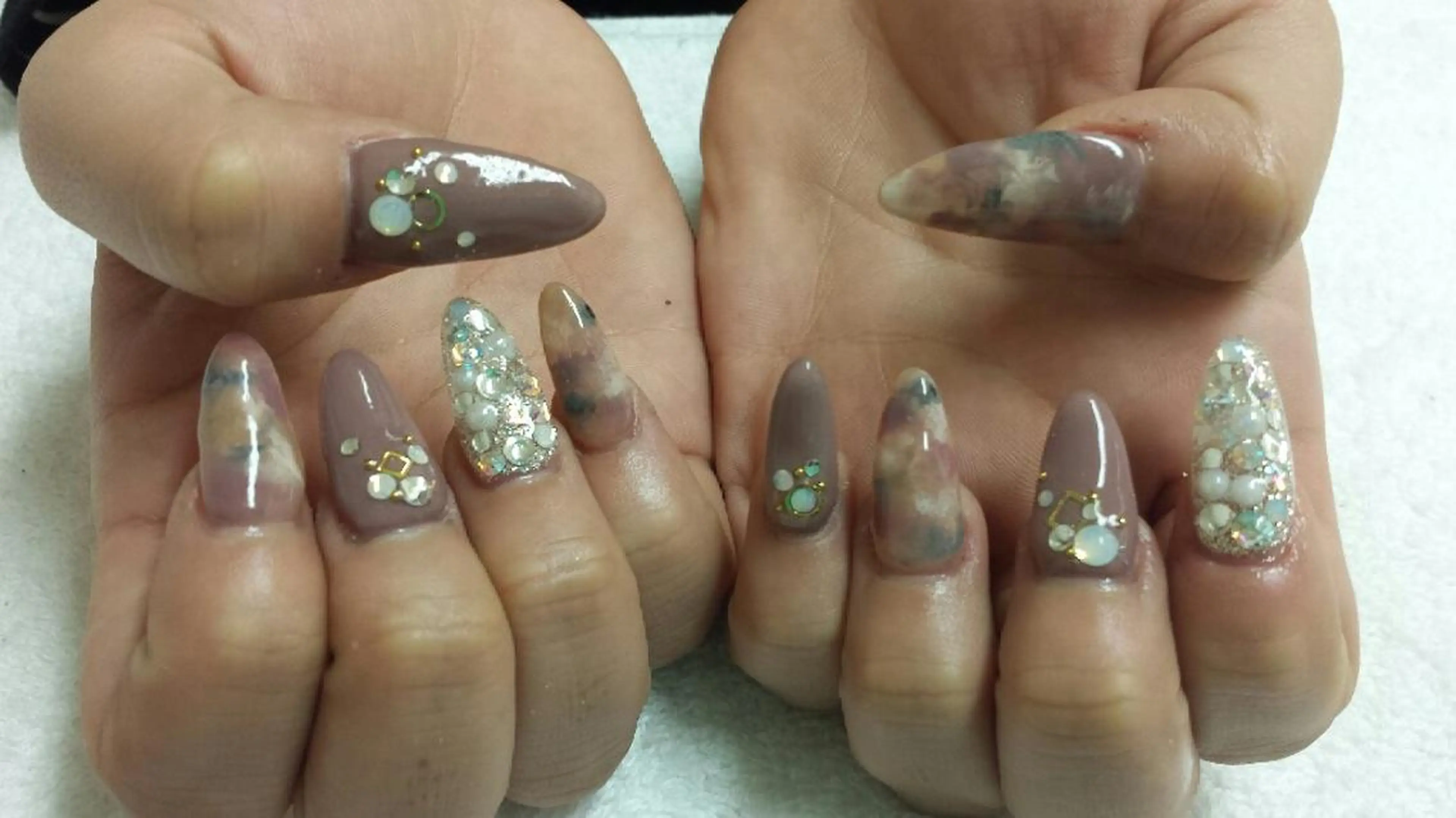 ネイル 河野ちえ (雑誌掲載サロン)のネイルデザイン