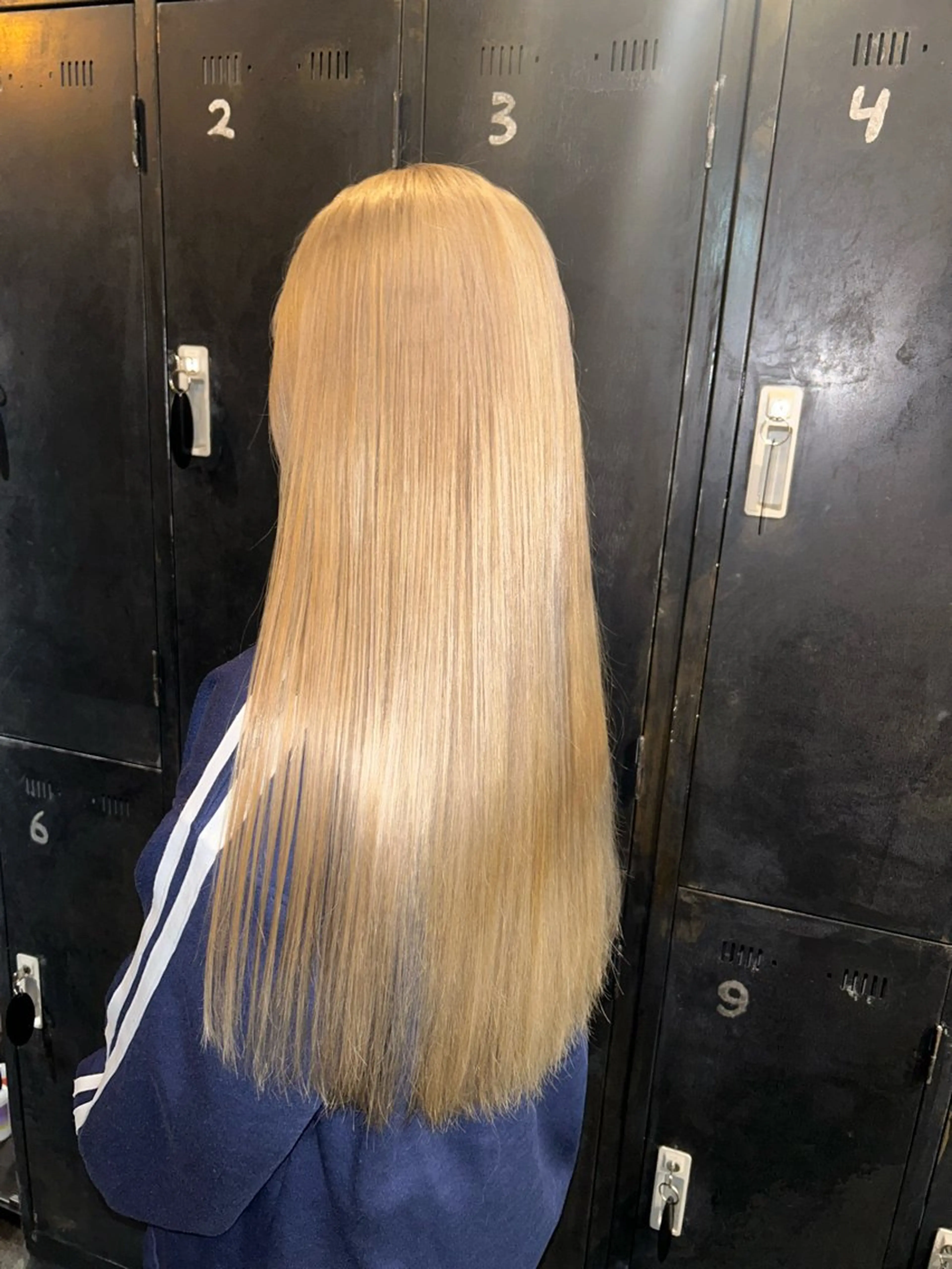 ロング カット ヘアカラー トリートメント ハイトーン/ブリーチ 🧁soraのヘアスタイル