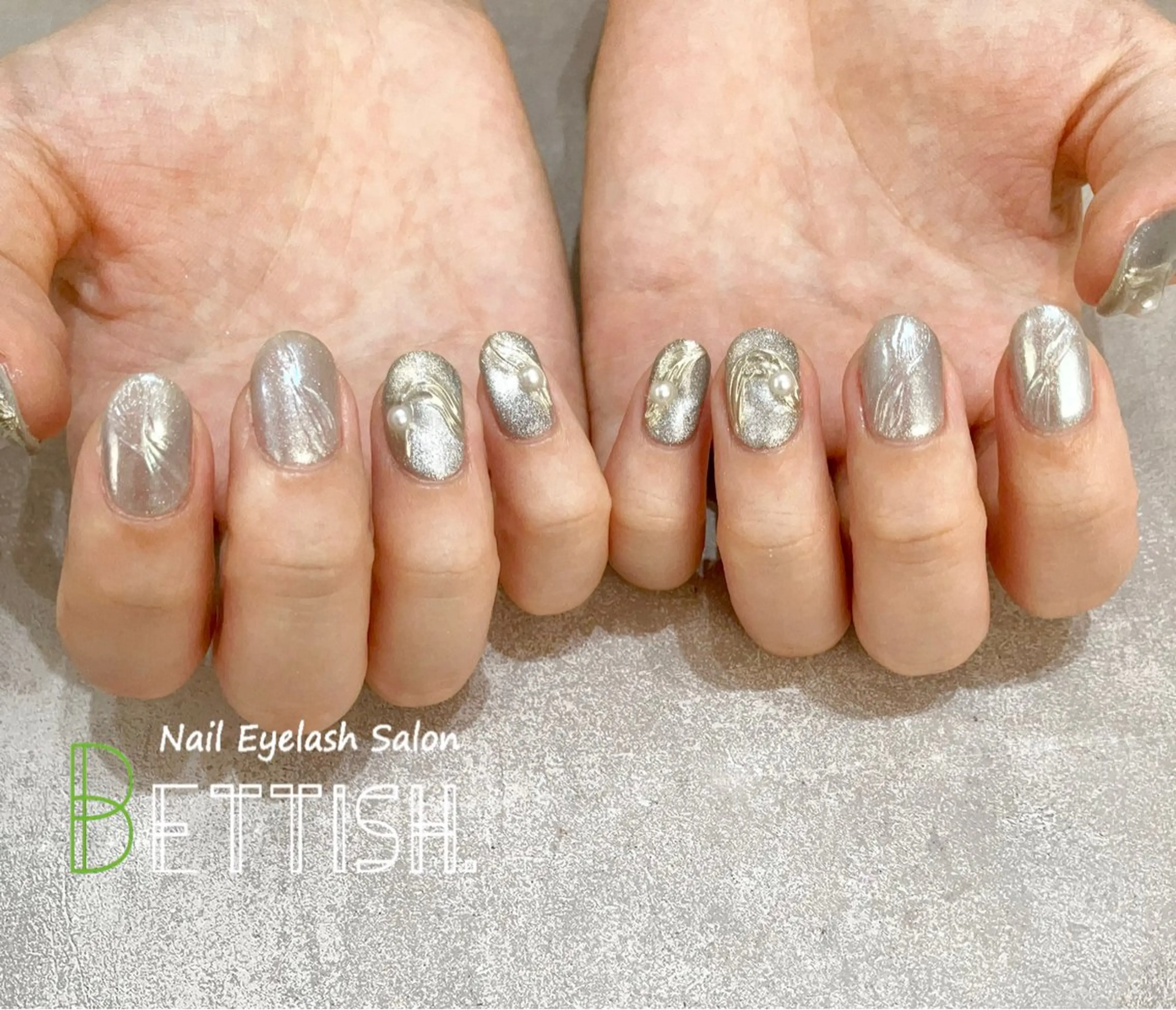 ネイル マグネットネイル BETTISH. KUMIKO☺︎︎のネイルデザイン