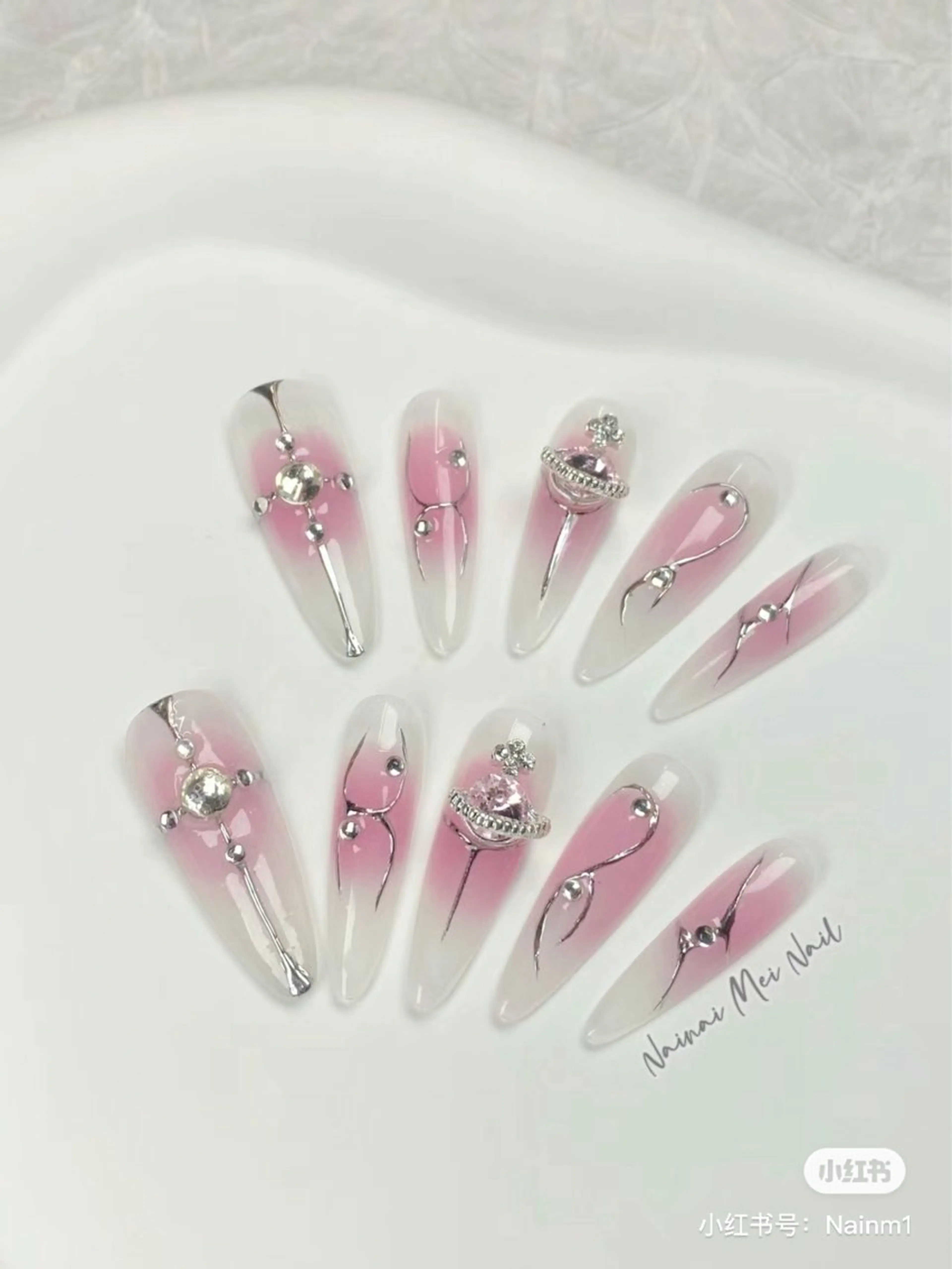 ネイル ☁️Yun nail Rin☁️のネイルデザイン