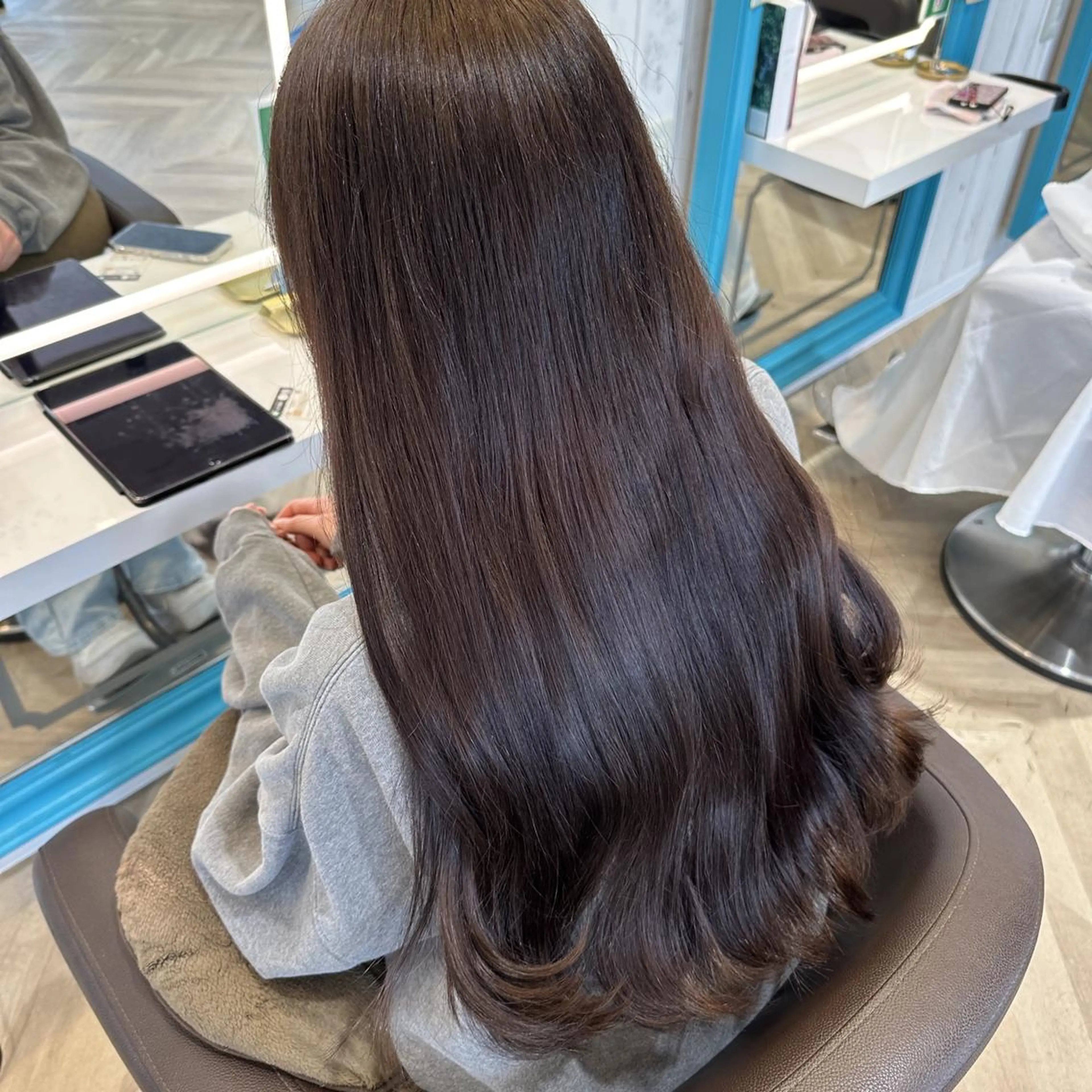 ロング カラー カット ヘアカラー レイヤー 髪質改善 fiti横須賀中央のヘアスタイル