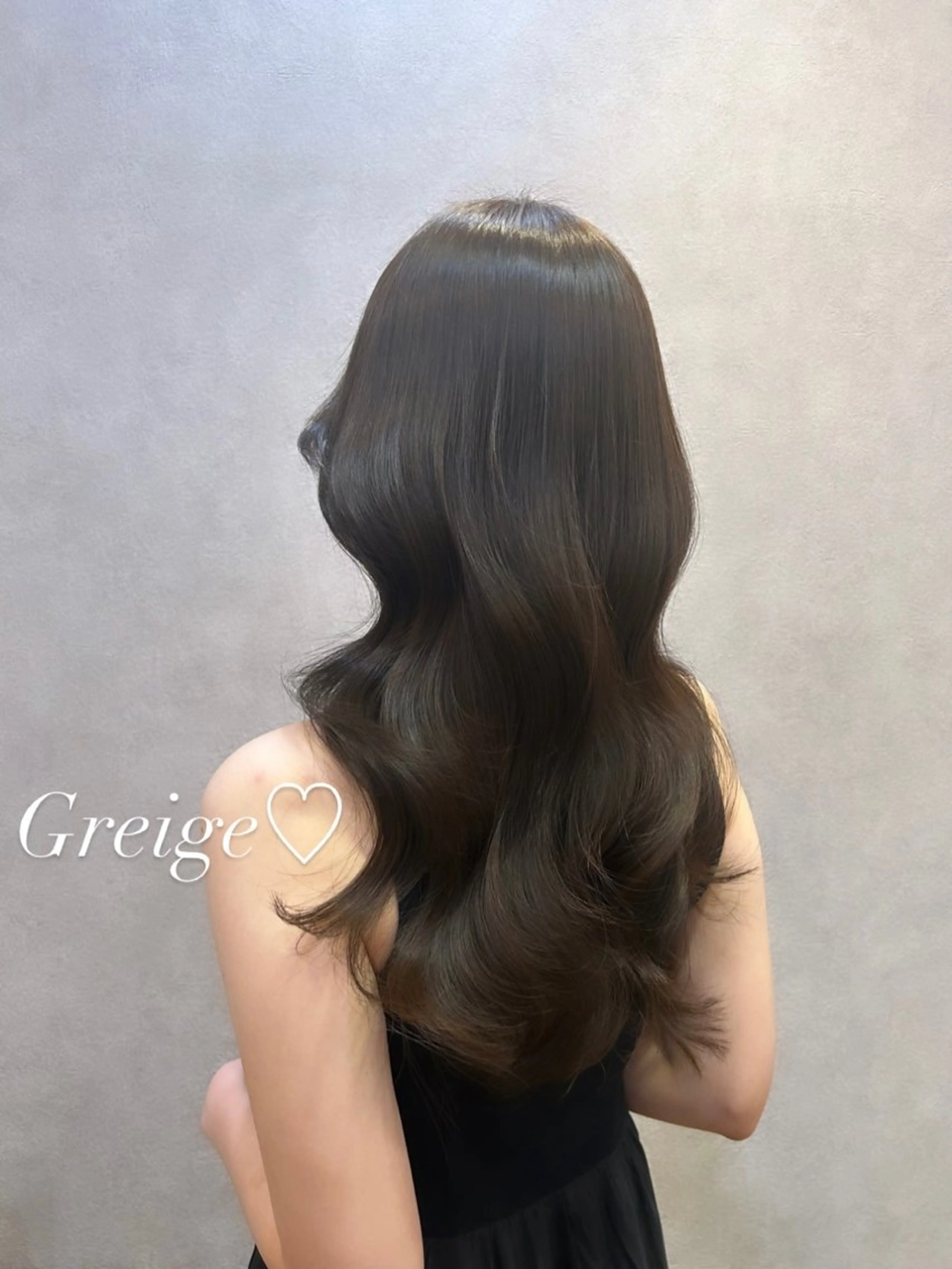 セミロング カラー ヘアアレンジ アッシュ 透明感カラー グレージュ 🩷韓国ヘア/ヨシン モリ🩷Maikaのヘアスタイル