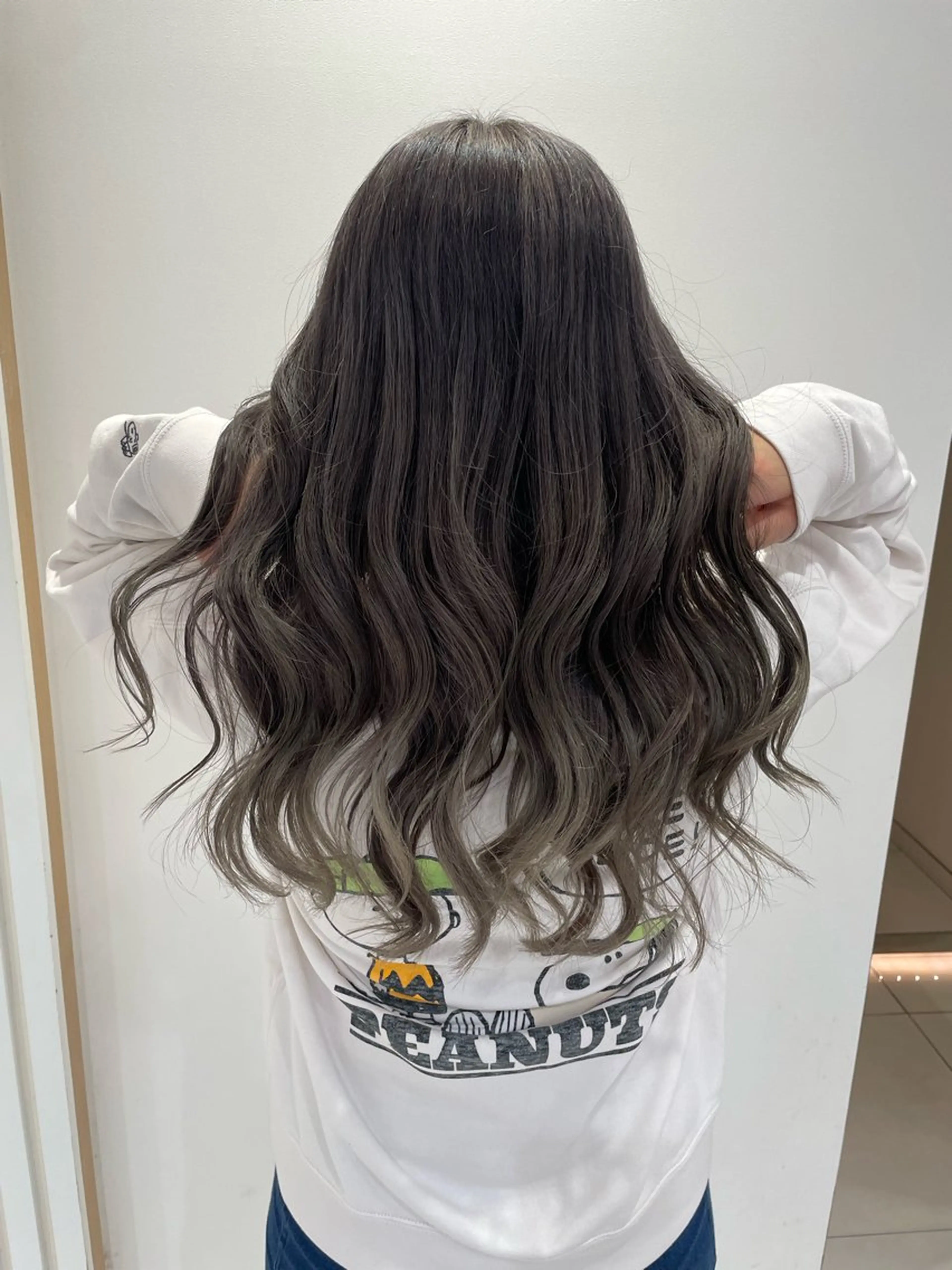 ロング カラー 透明感カラー ダブルカラー カット ヘアカラー トリートメント 🫧L`pul🫧 yuiのヘアスタイル