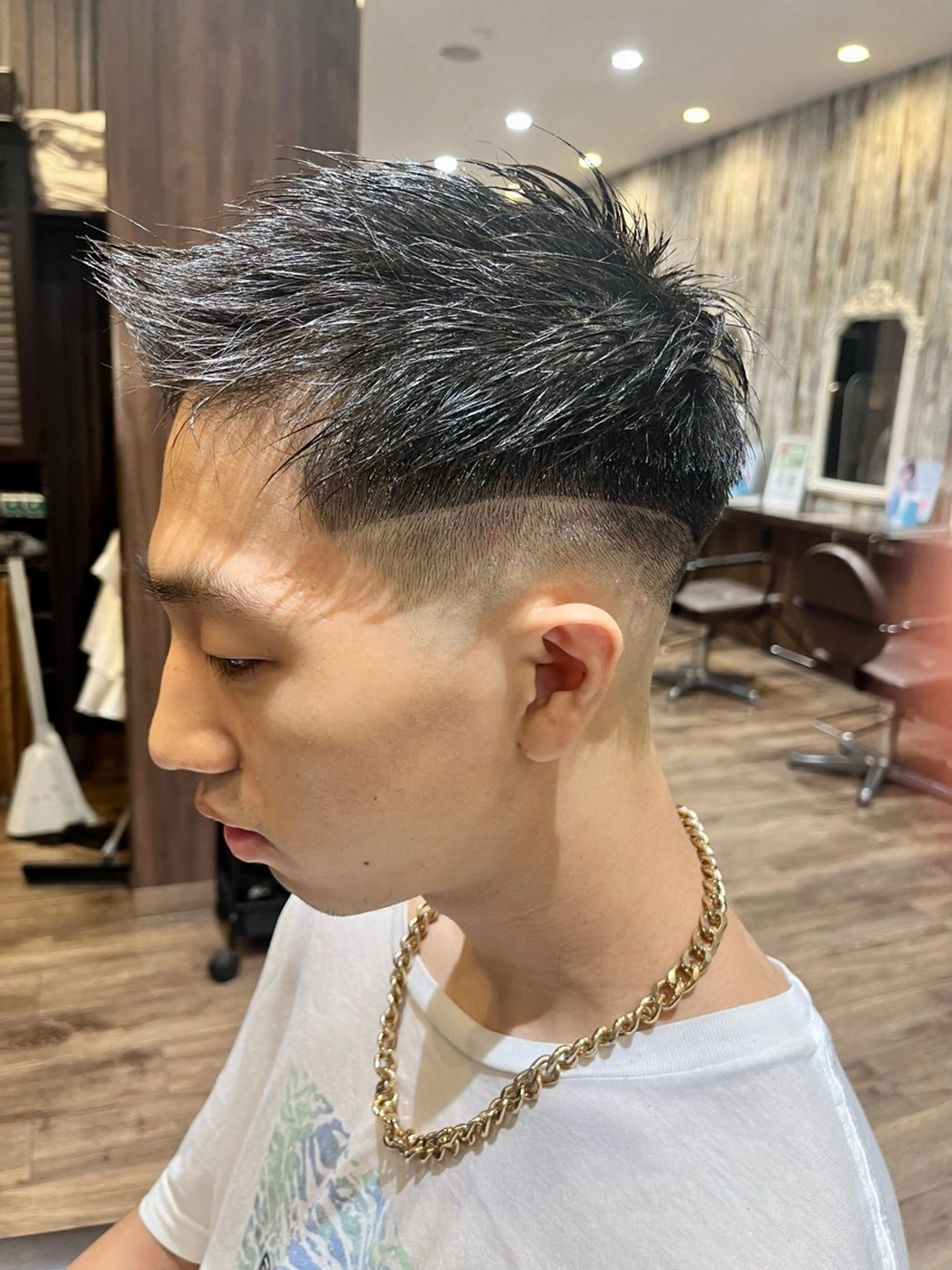 メンズ フェードカット スキンフェード 武田 悠司のヘアスタイル