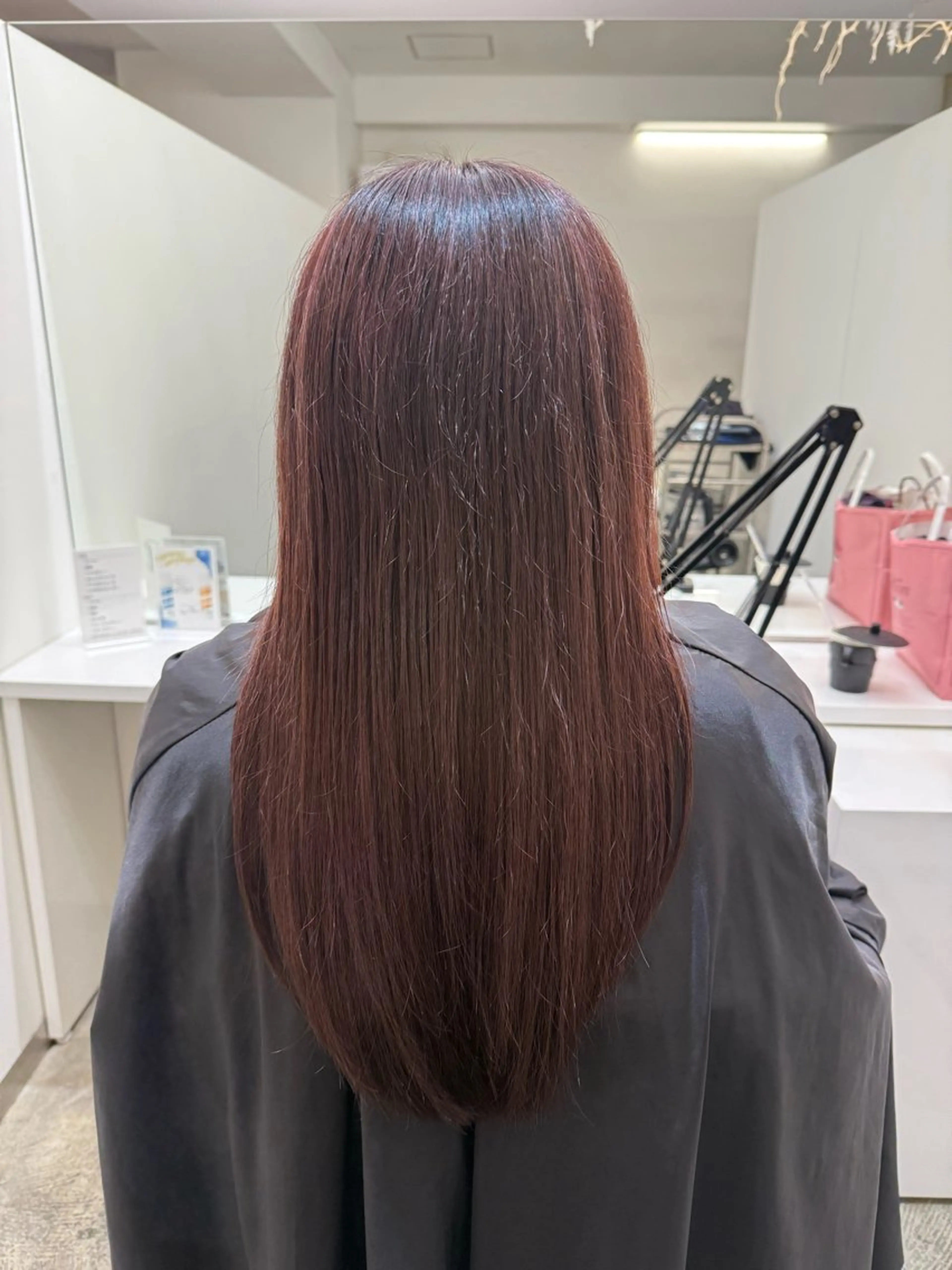 カラー 成田 悠莞のヘアスタイル