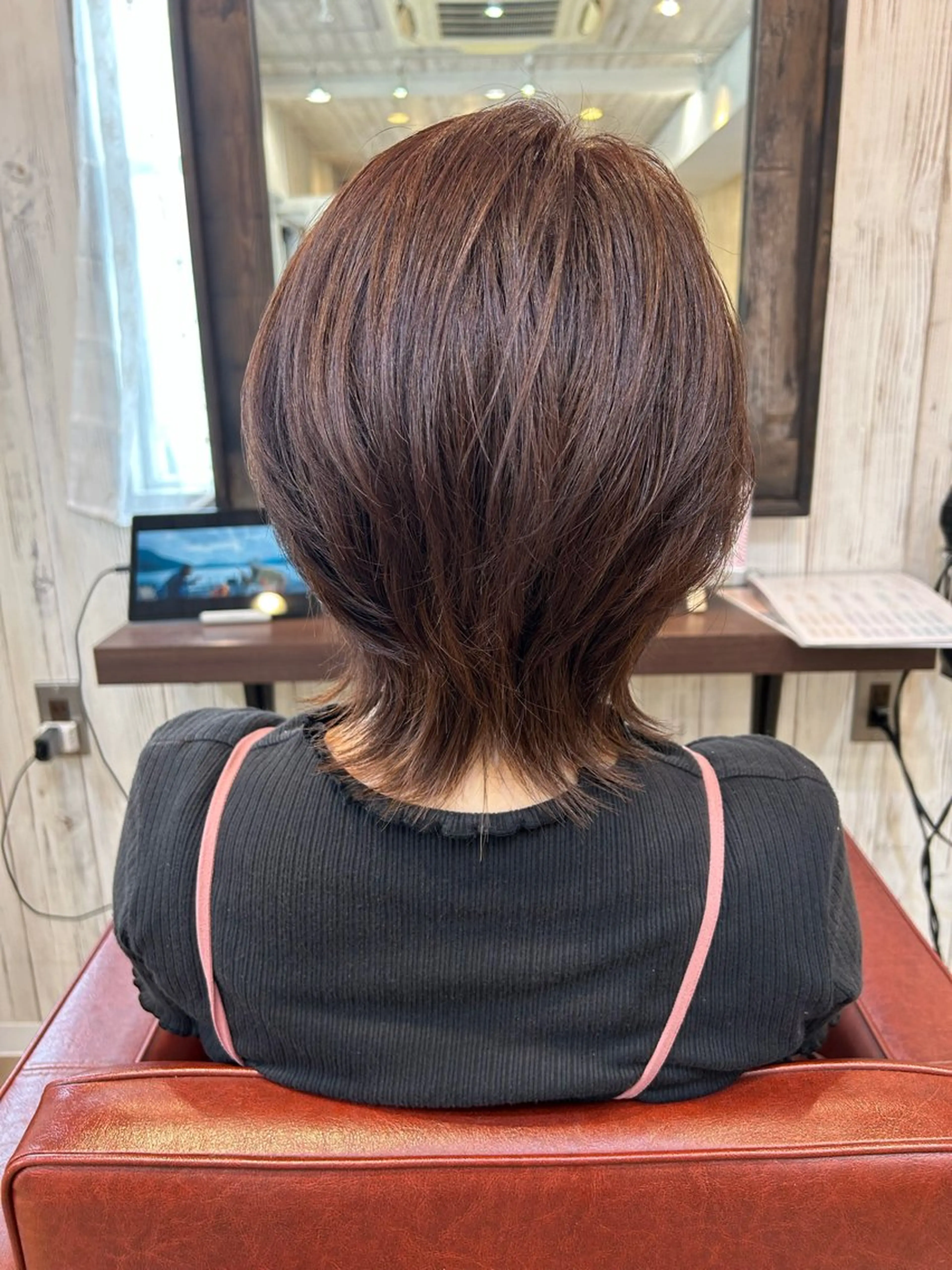 ミディアム カラー 透明感カラー カット ヘアカラー トリートメント 伊藤 みきのヘアスタイル