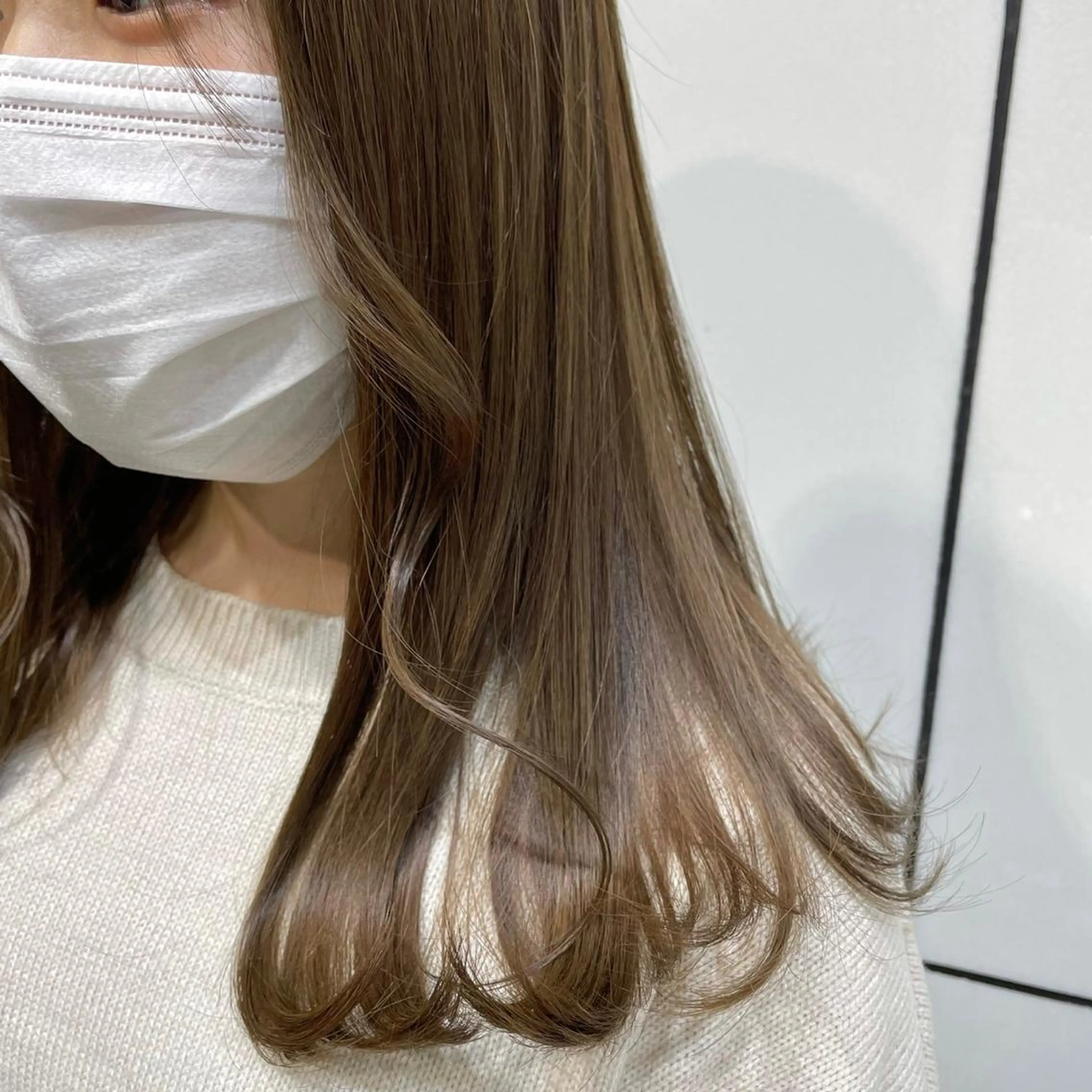 好きな色に🤍🤍 ブリーチ無しワンカラー🍒 ＋クイックトリートメントの写真