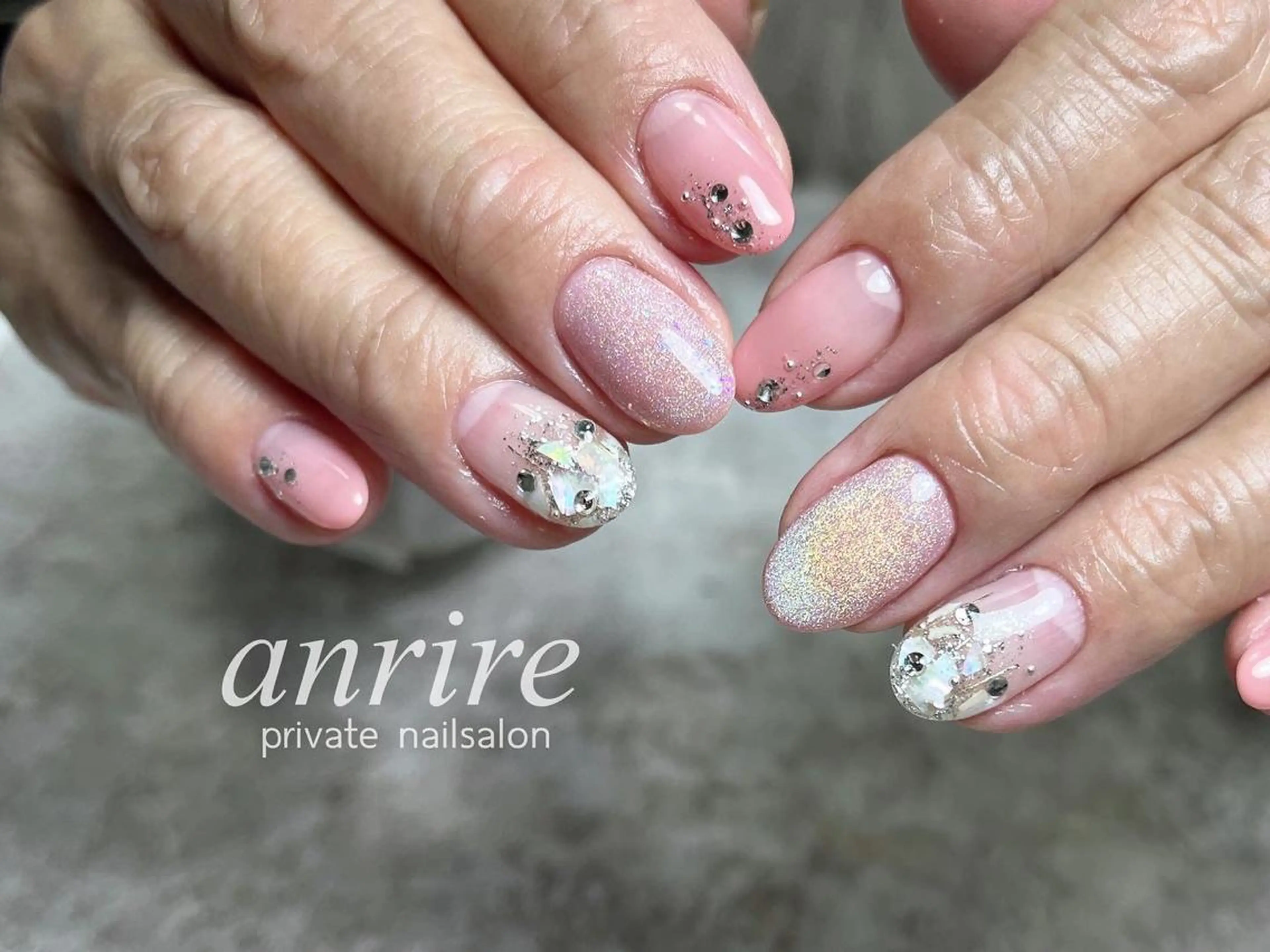 ネイル ジェルネイル キラキラネイル ラメ(グリッター) マグネットネイル オフィスネイル ハンドネイル nailsalon anrireのネイルデザイン