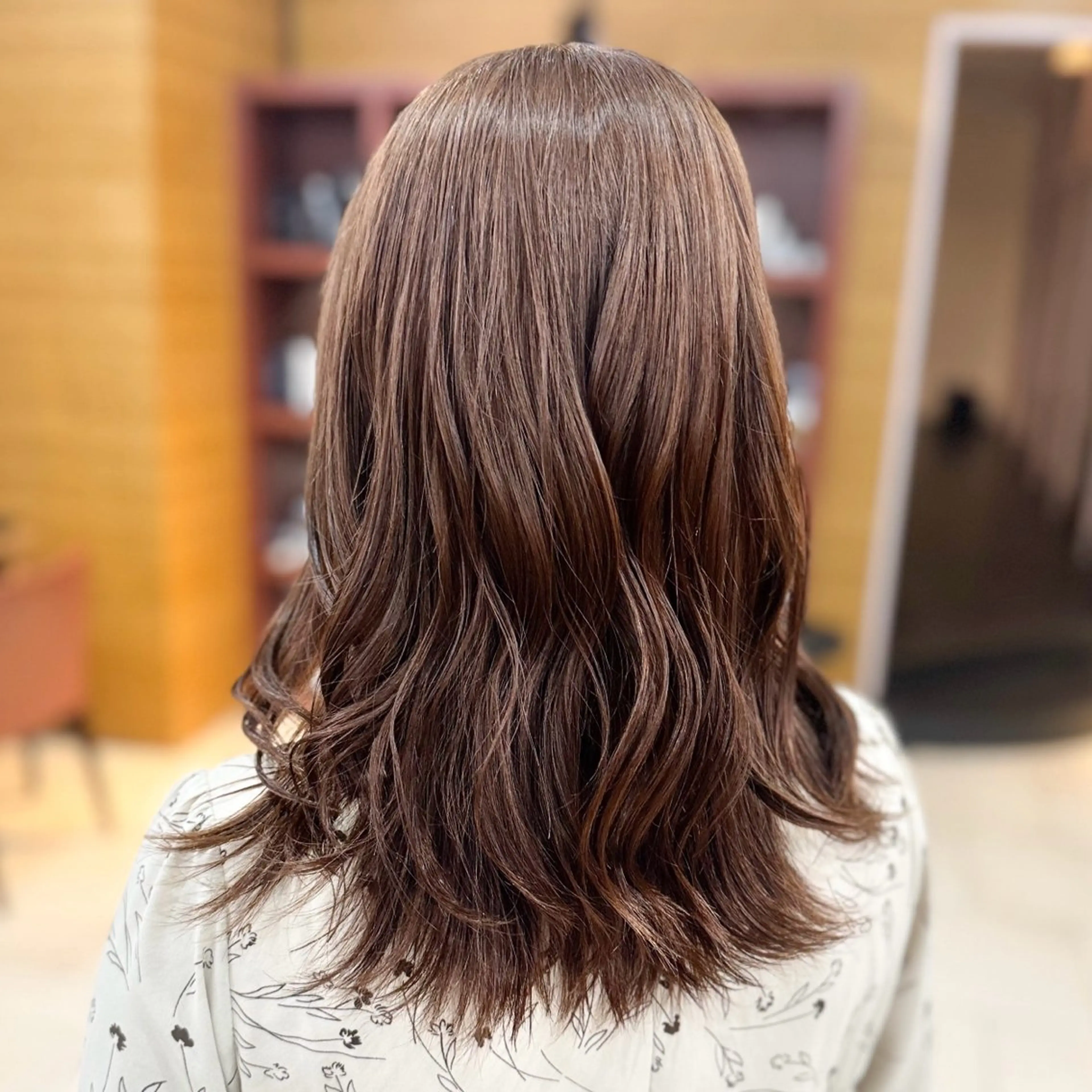 ミディアム カラー ヘアカラー トリートメント 透明感カラー/レイ ヤー/Nana🌈のヘアスタイル