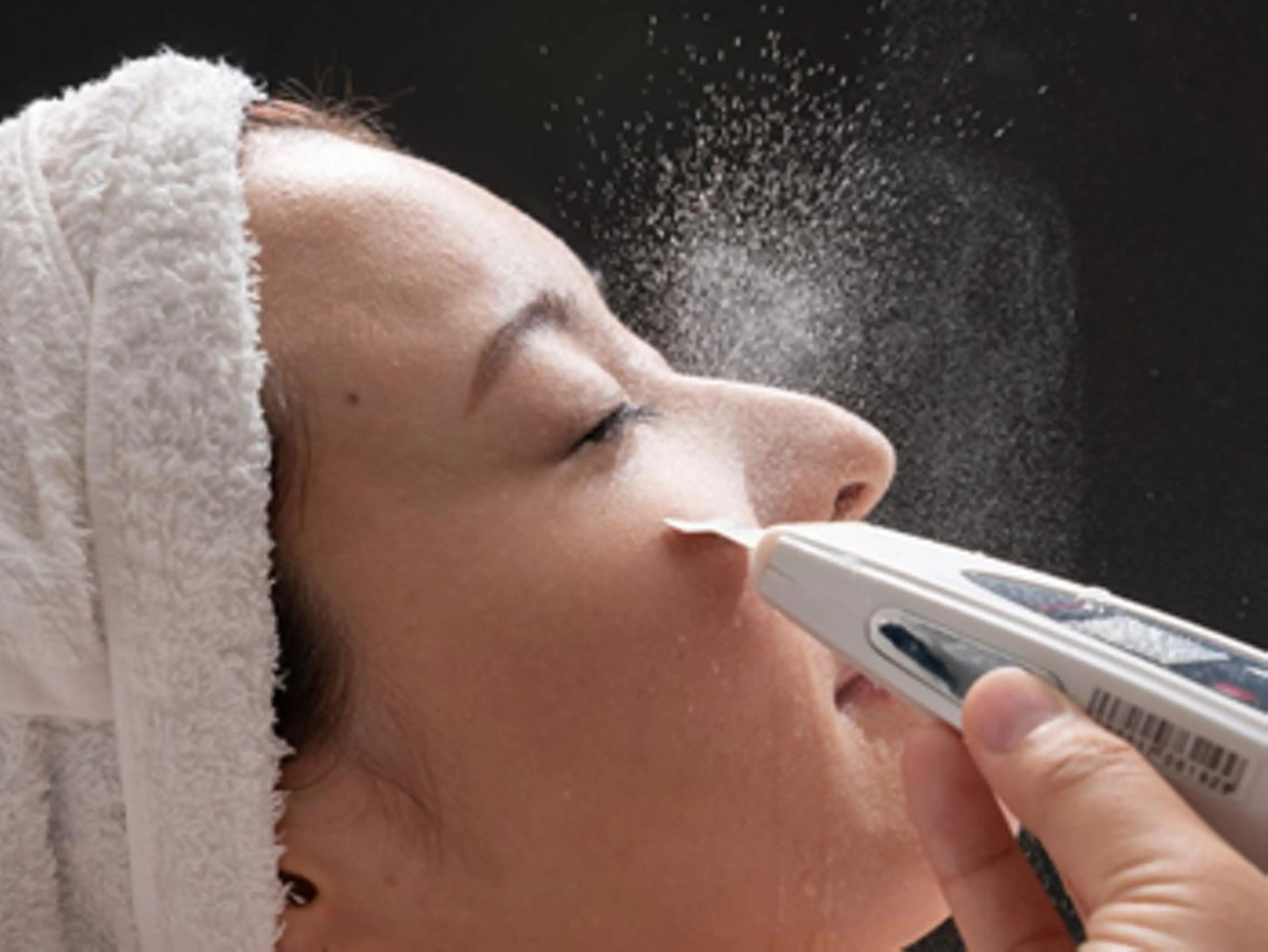 ミニモ学割◆贅沢ケア毛穴洗浄ヒト幹細胞培養液小顔リフト★ニキビ毛穴小顔の写真