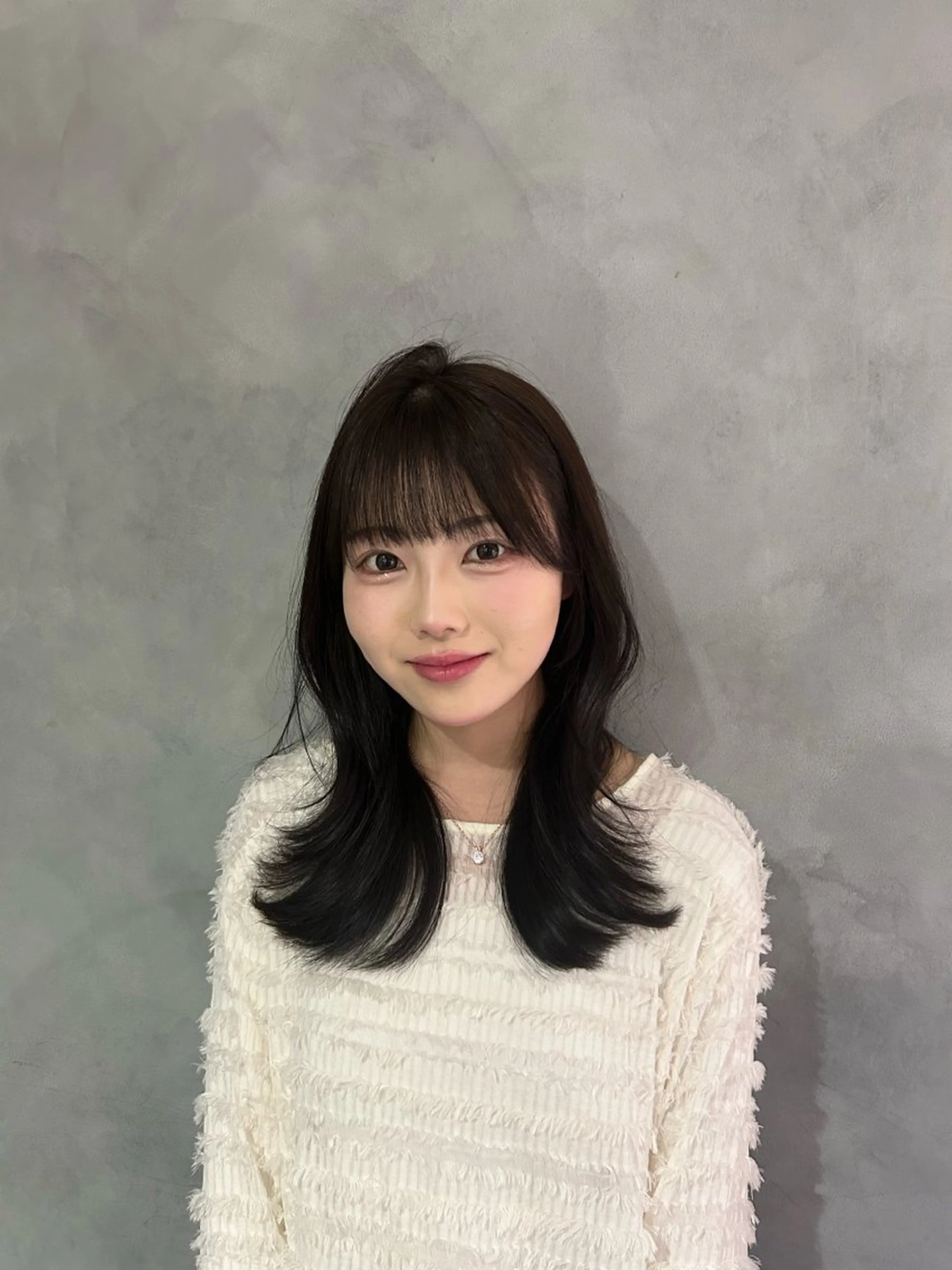 ロング 谷 亜澄のヘアスタイル