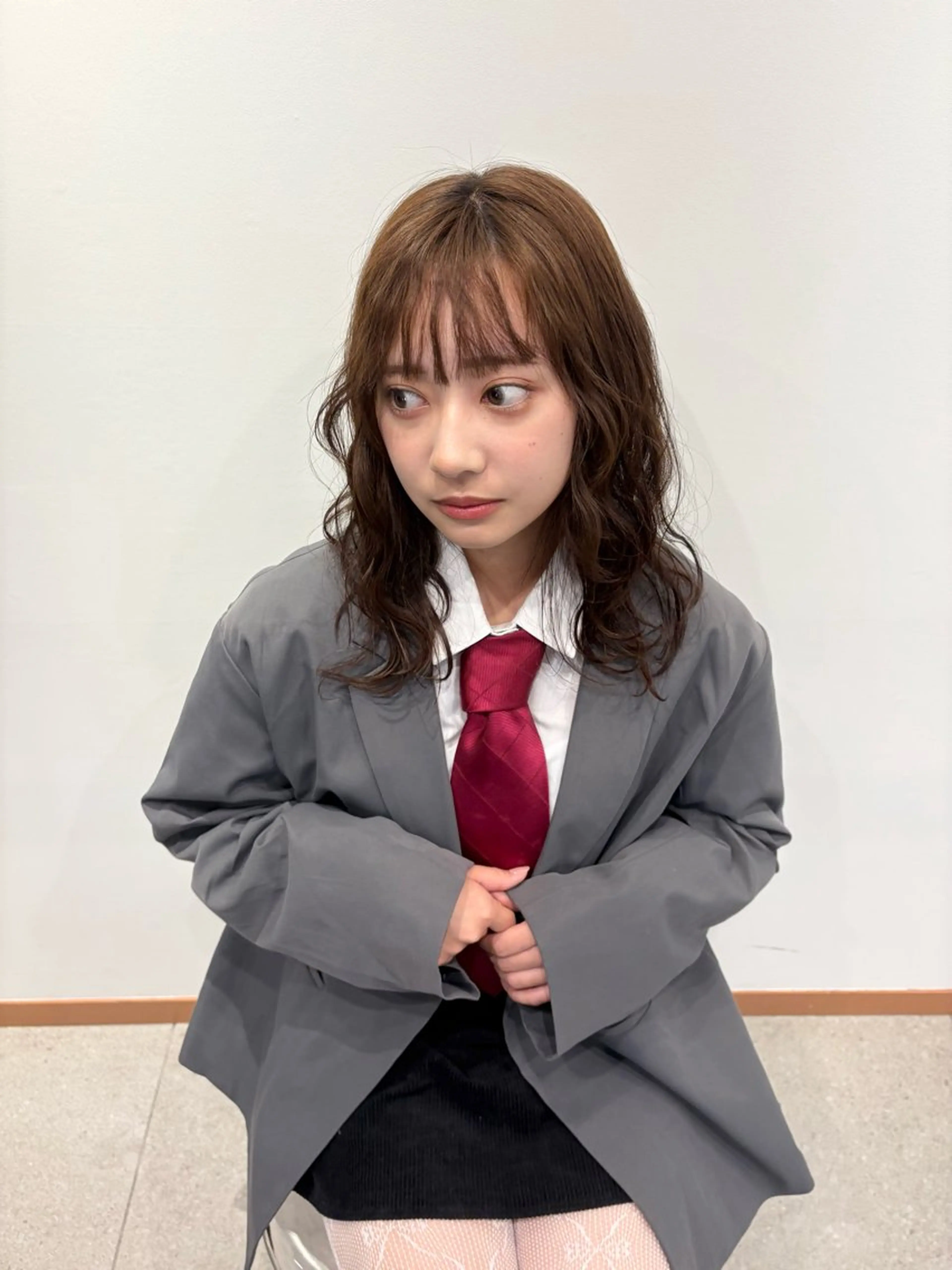 ミディアム KAREN（ému） 伏見/カットモデルのヘアスタイル