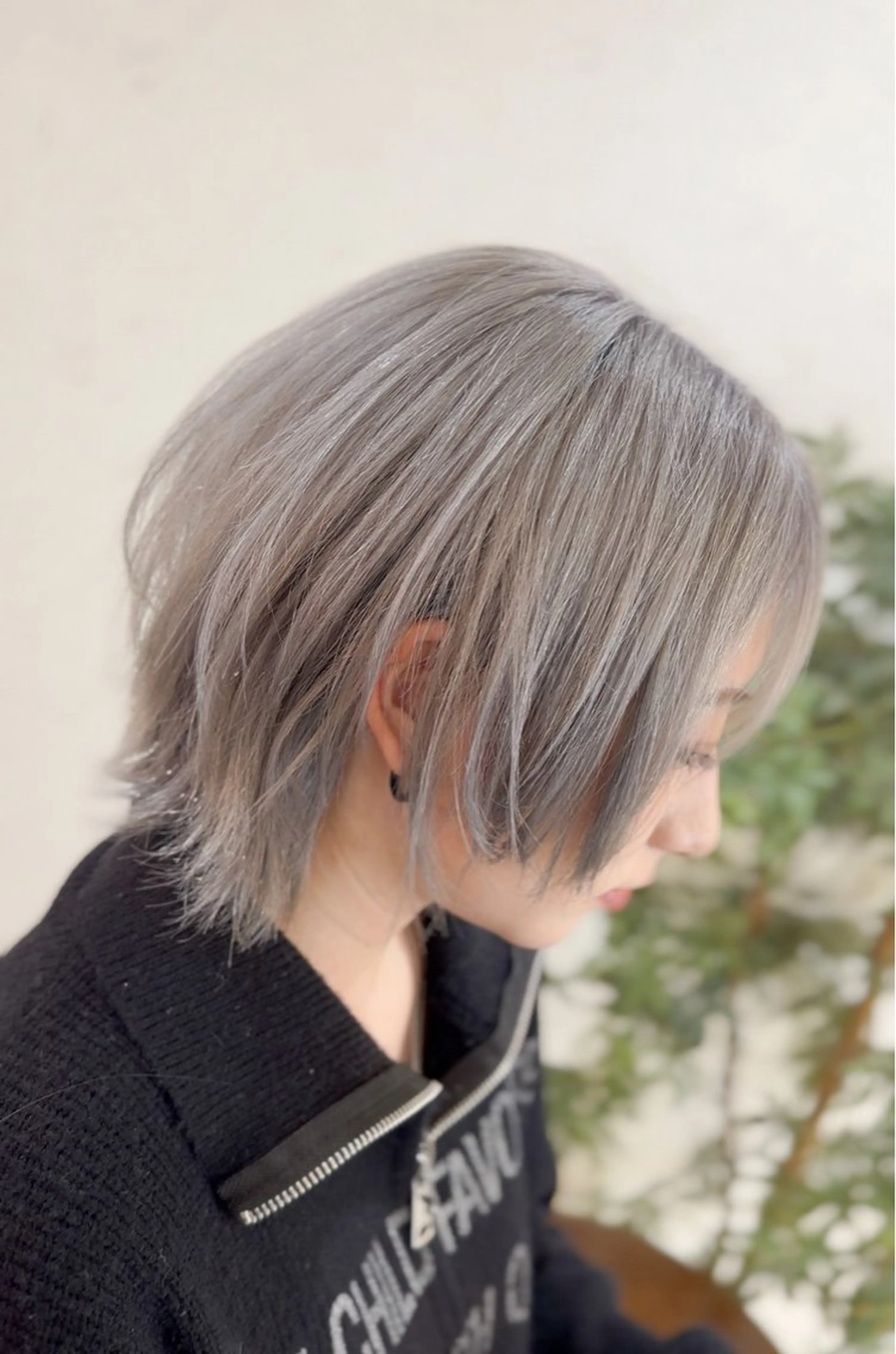 ショート ボブ ショートヘア ウルフカット 飯星慧斗 /ブリーチ、縮毛矯正のヘアスタイル