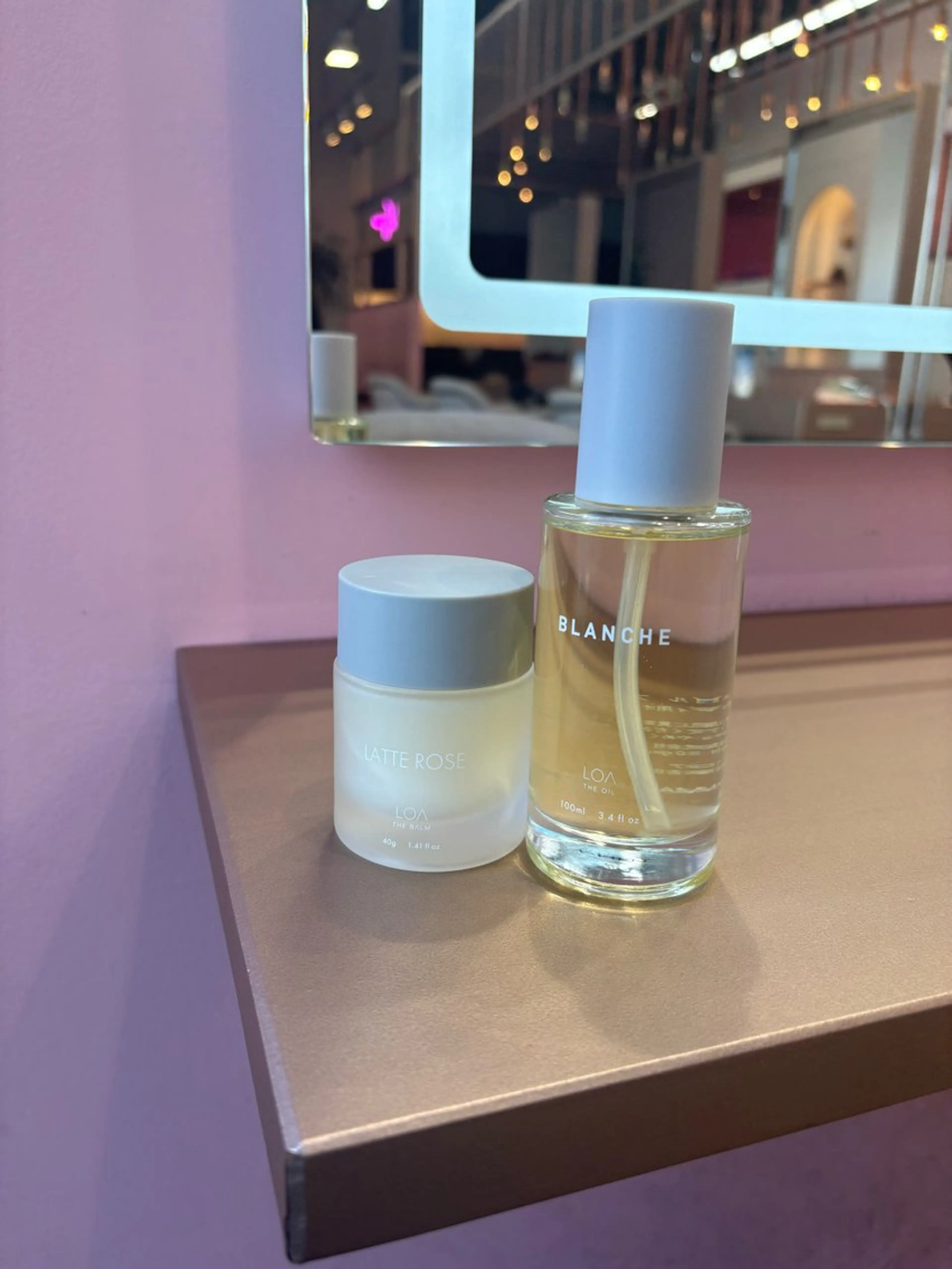 ロング Wixy mimi所属・Miu 名古屋カット ミディアム/ピンク髪のヘアスタイル