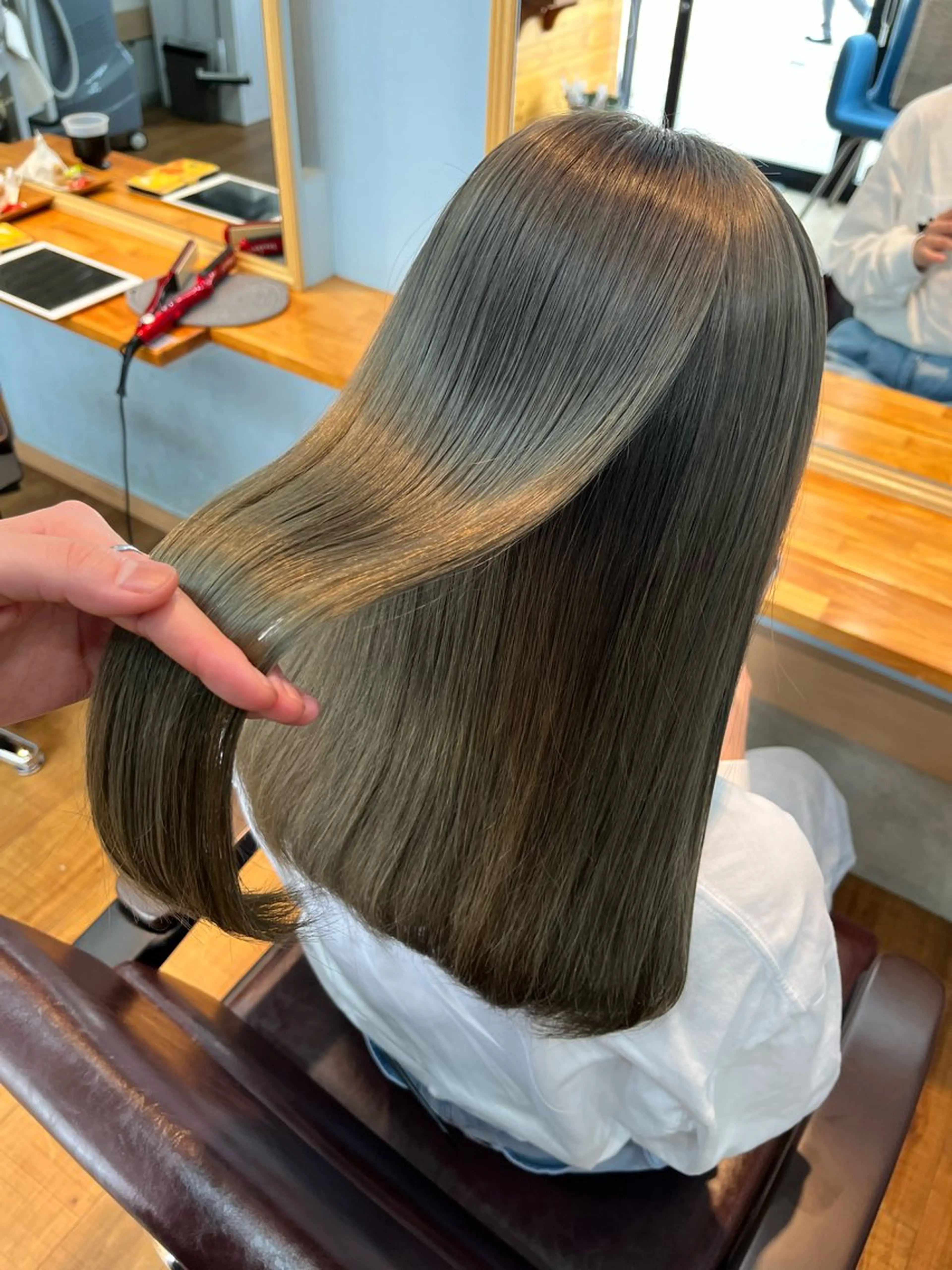 ロング カラー ダブルカラー インナーカラー 髪質改善 ヘアカラー トリートメント 🫧ハイトーン/ ブリーチ🫧白石航汰のヘアスタイル