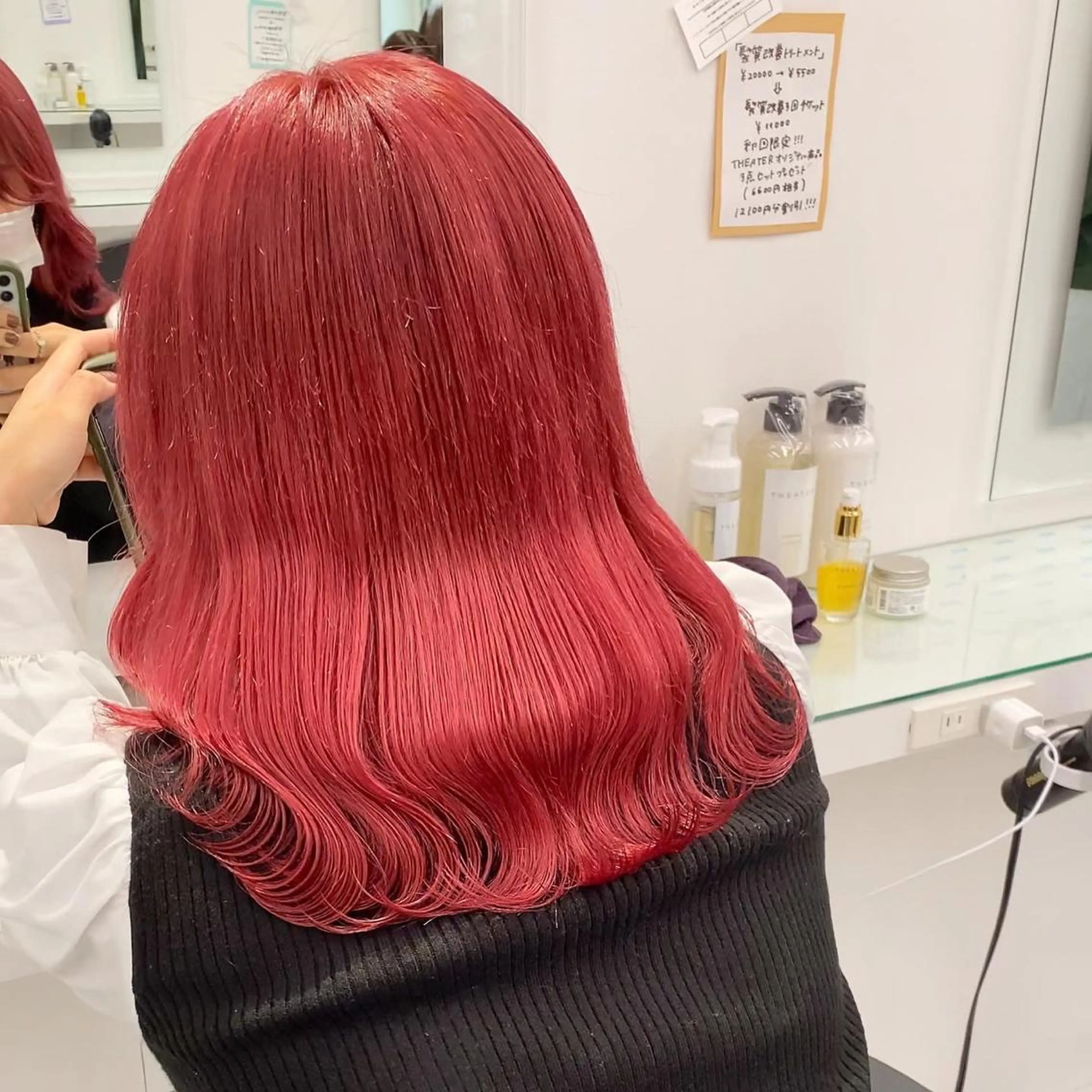 セミロング コテ巻き風パーマ 🦋にこ🦋のヘアスタイル