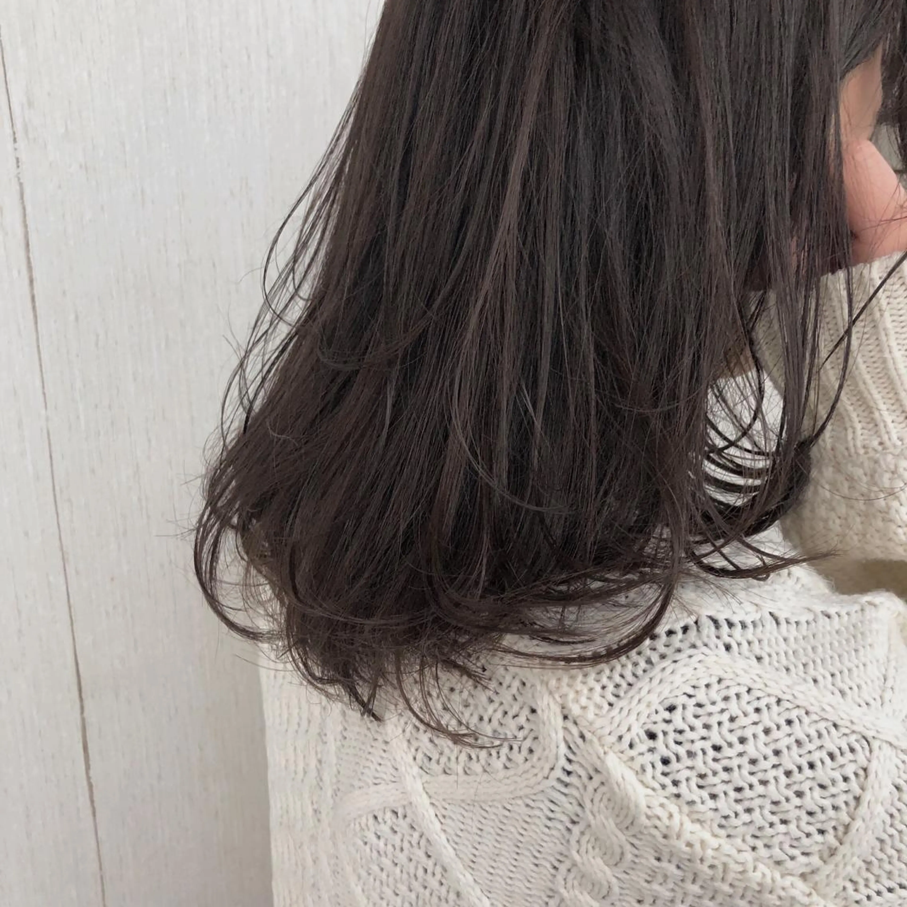 ロング 横山 莉奈のヘアスタイル