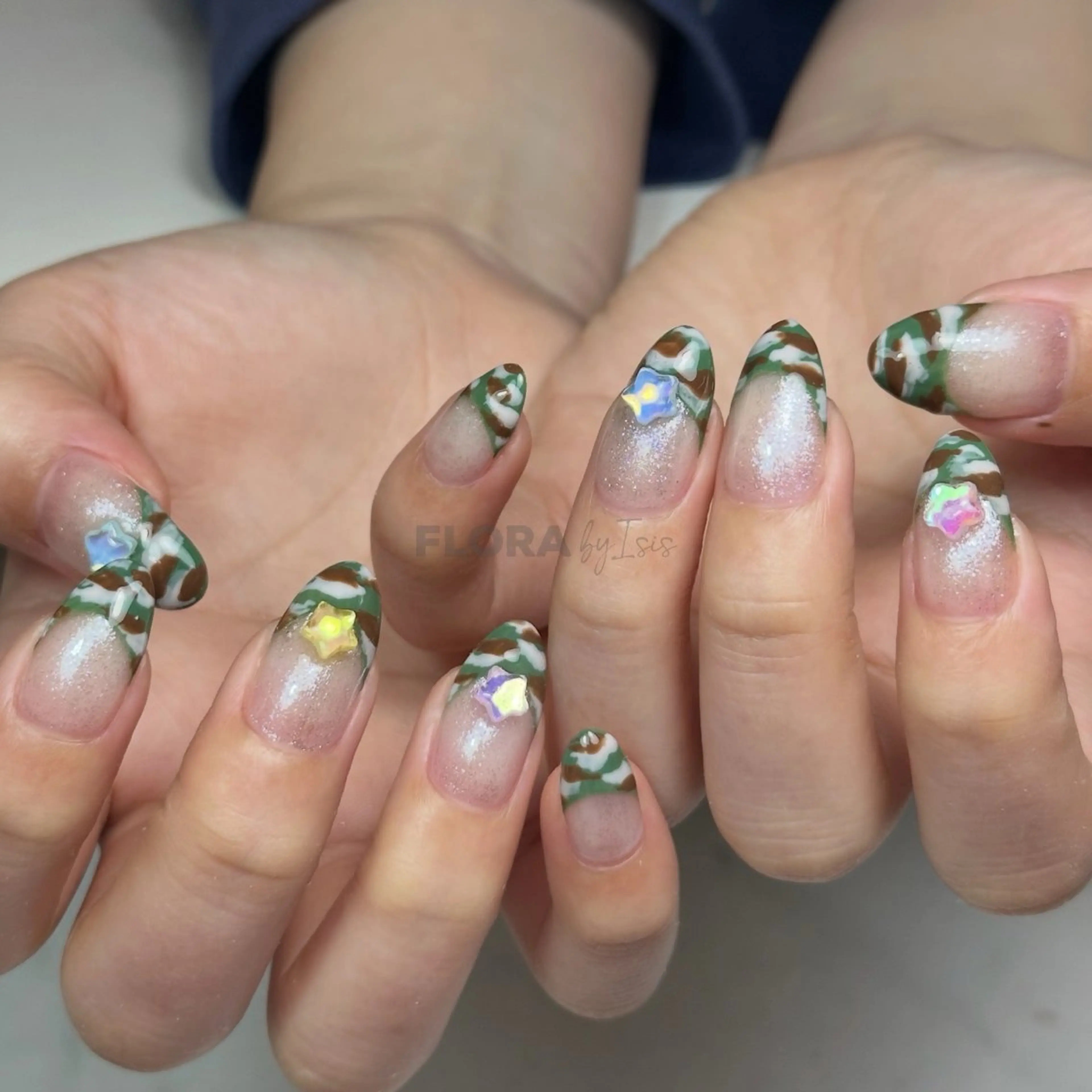 ネイル Isinha Nailsのネイルデザイン