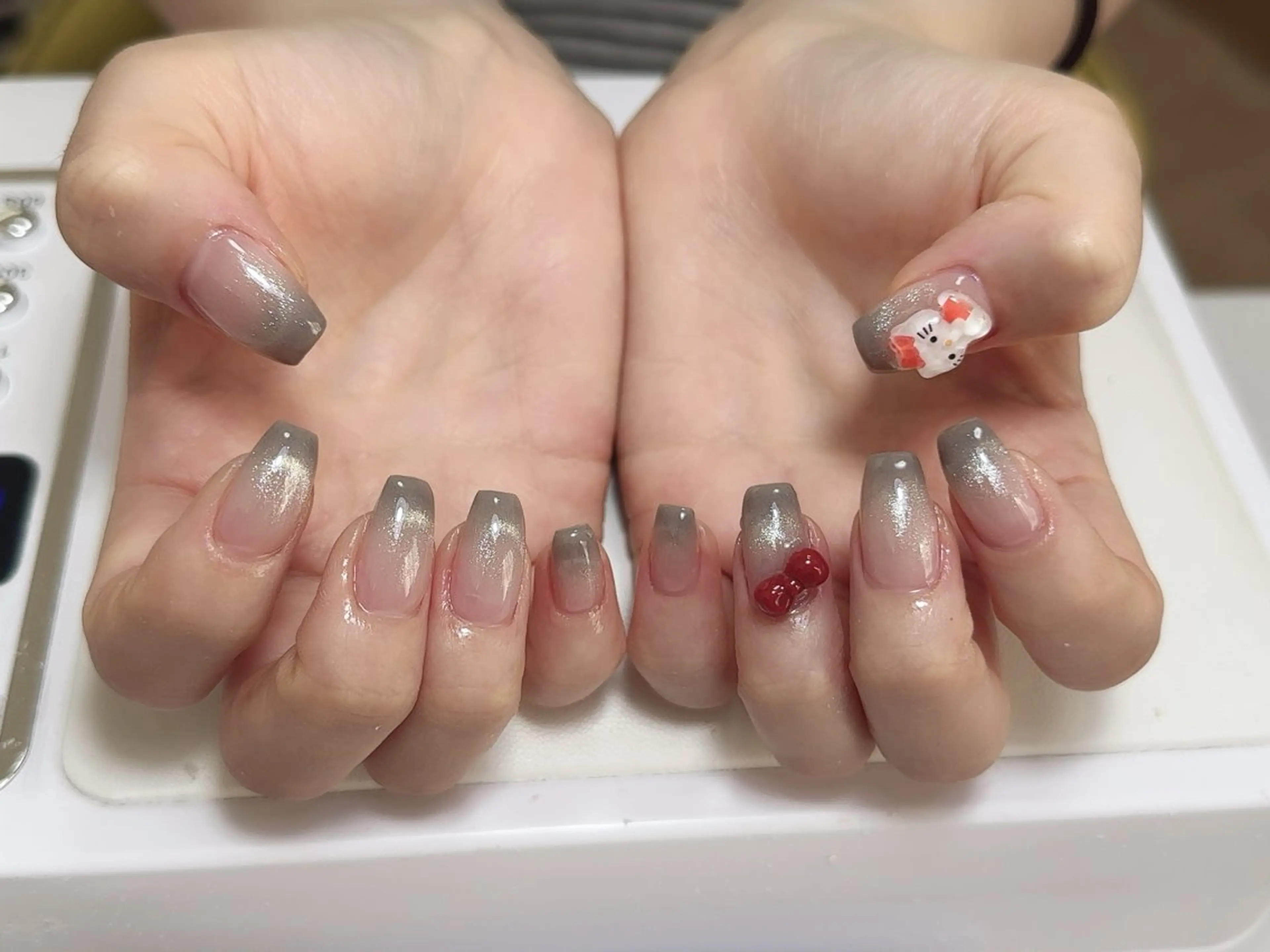 ネイル ハンドネイル NAIL CIRCLESのネイルデザイン