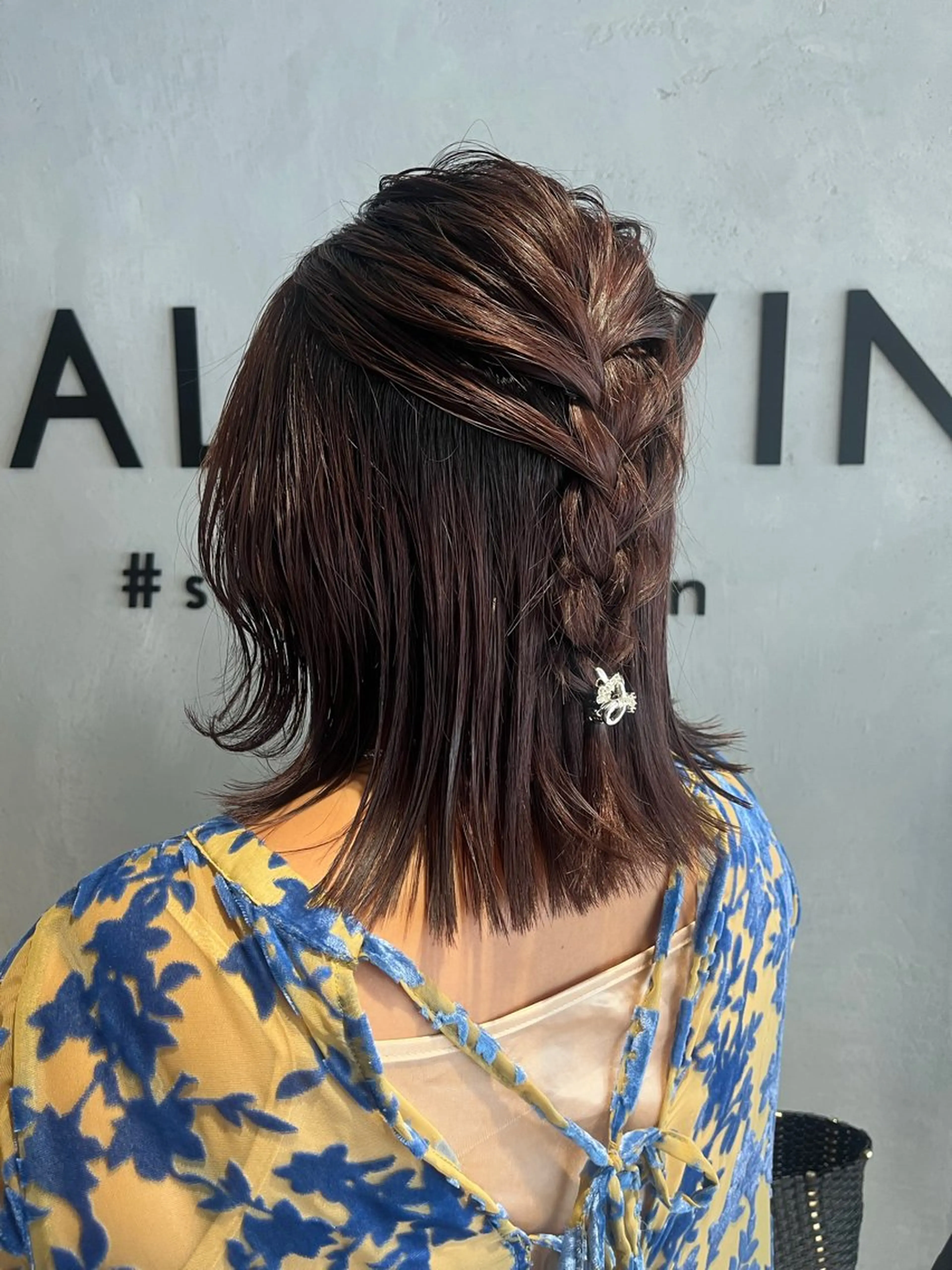 ミディアム カラー パーマ ヘアアレンジ yukimi .のヘアスタイル