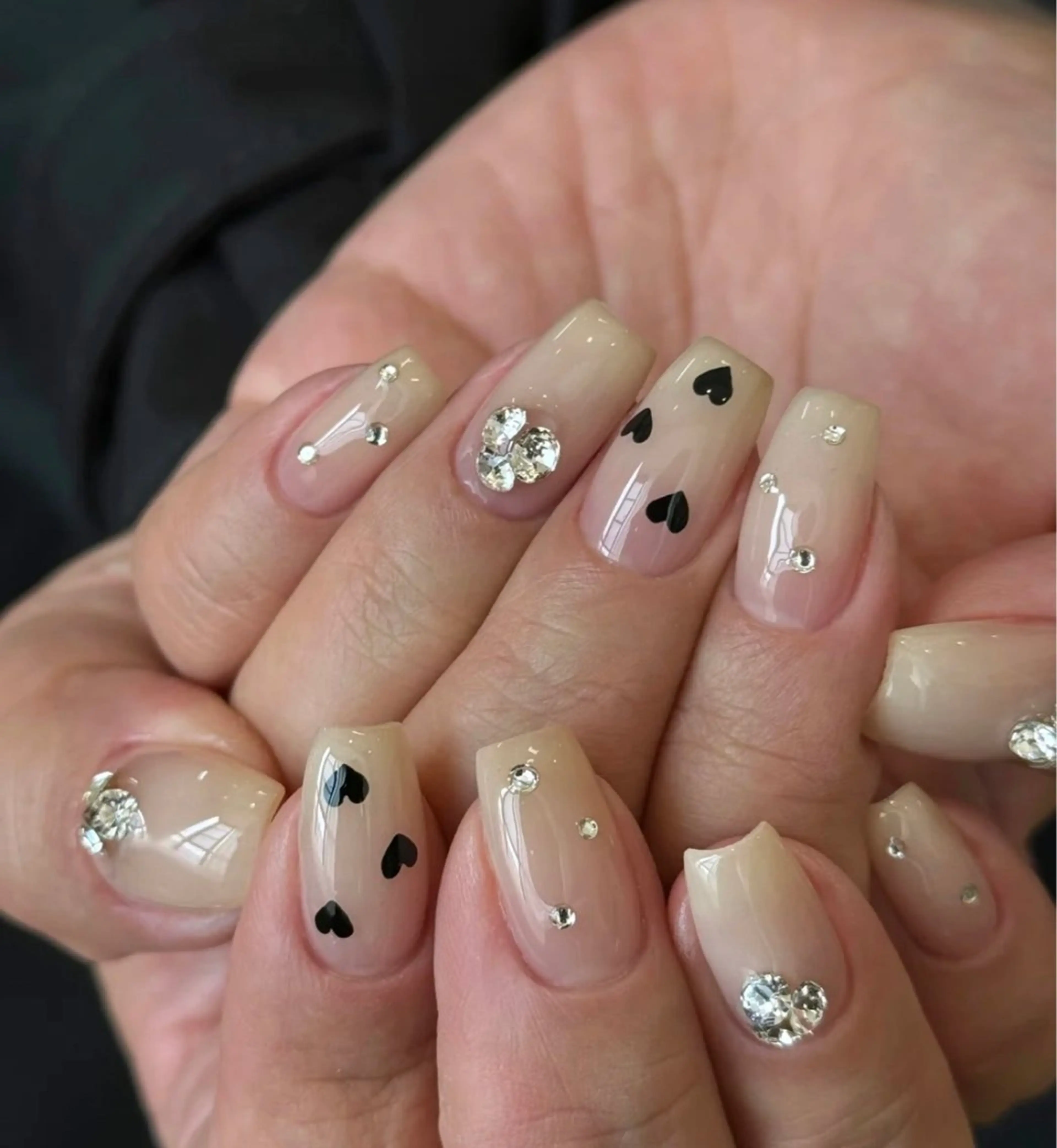 ネイル ハンドネイル ハンドケア 🍑 momo_nailのネイルデザイン