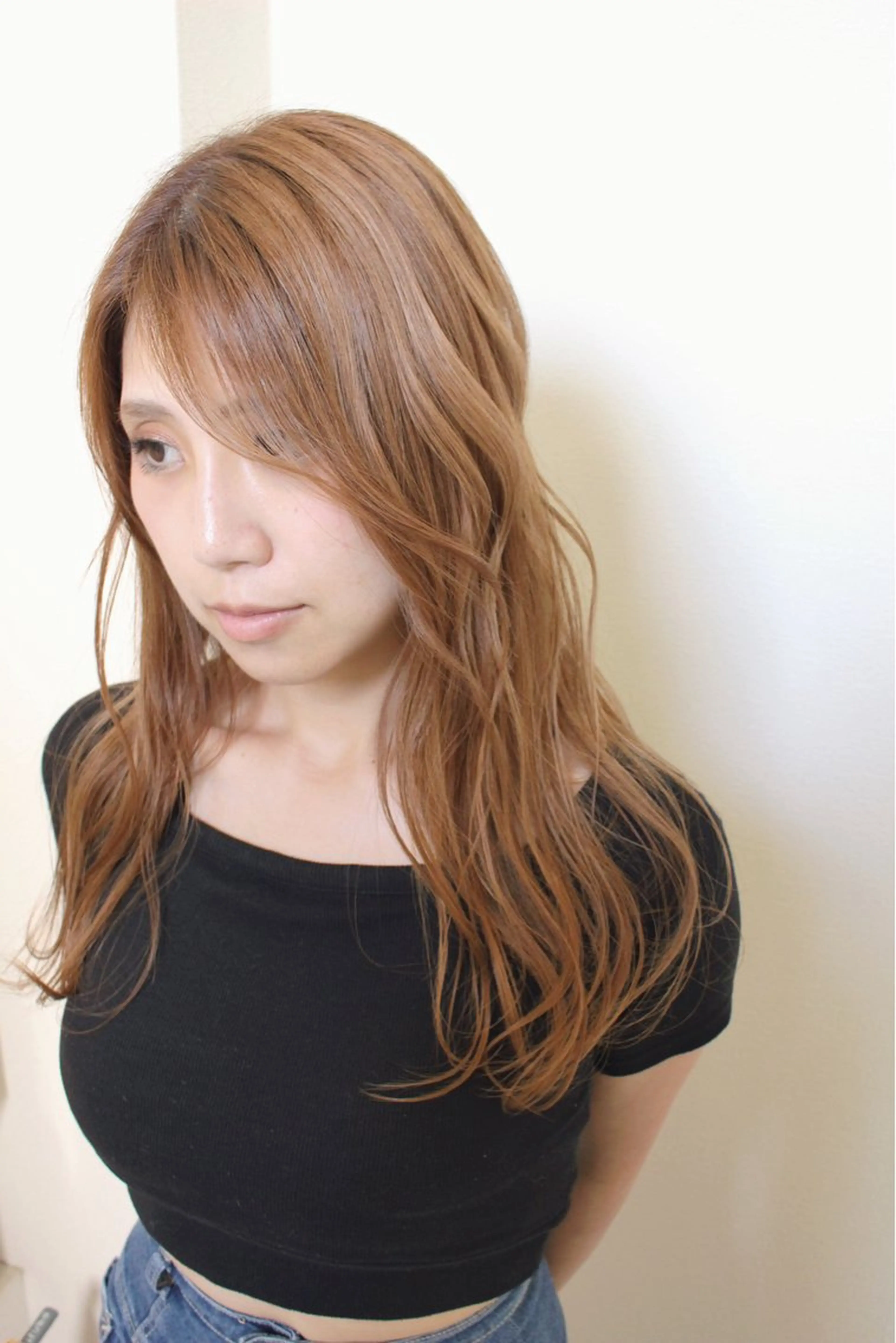 ロング カラー ベージュカラー ブリーチ ラベンダーカラー ラベンダーベージュ ブリーチなしカラー カット ヘアカラー 土居 正季のヘアスタイル