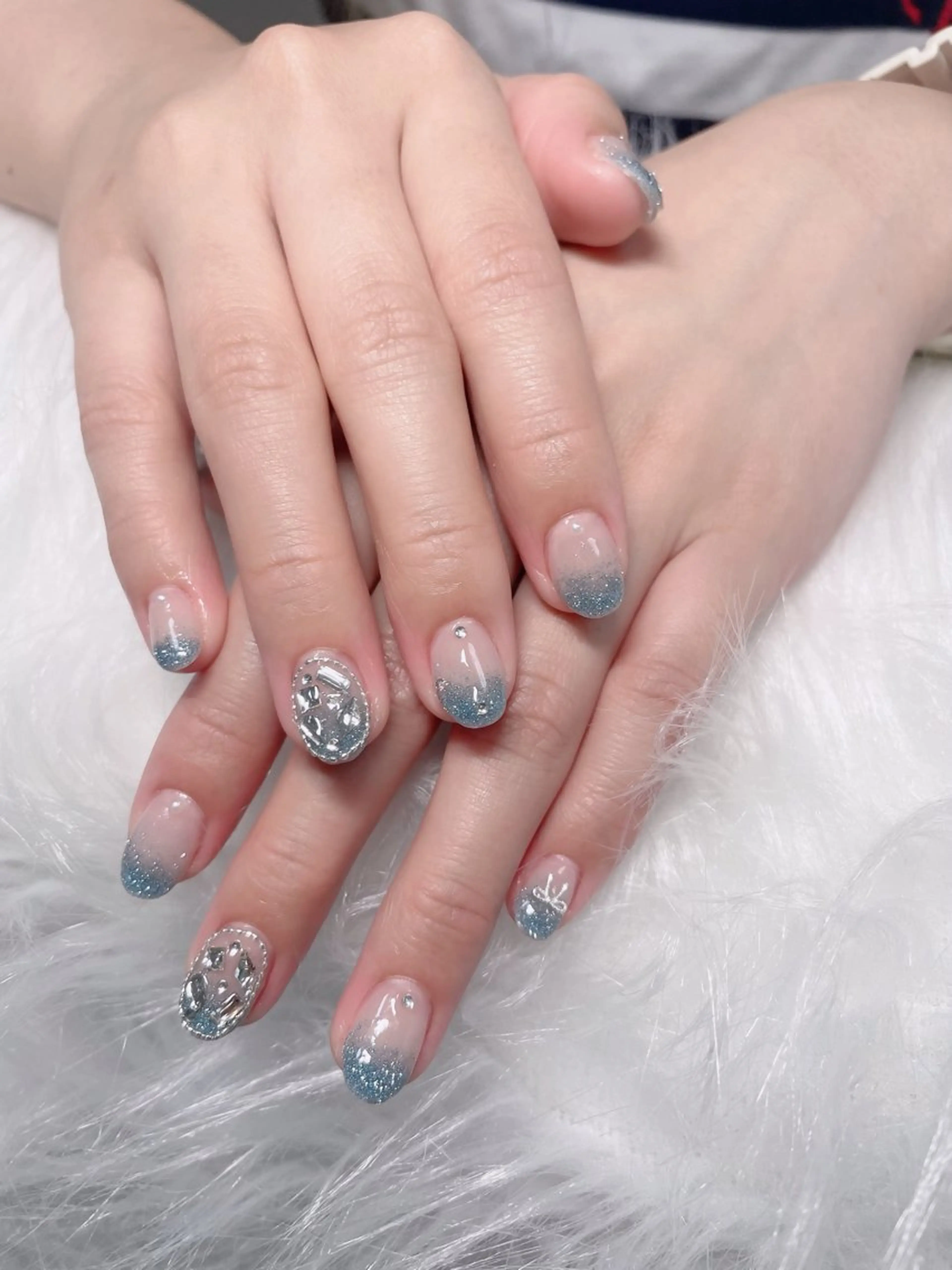 ネイル ラメ(グリッター) ラメグラデーション 撮影モデル Hin Nail Salonのネイルデザイン