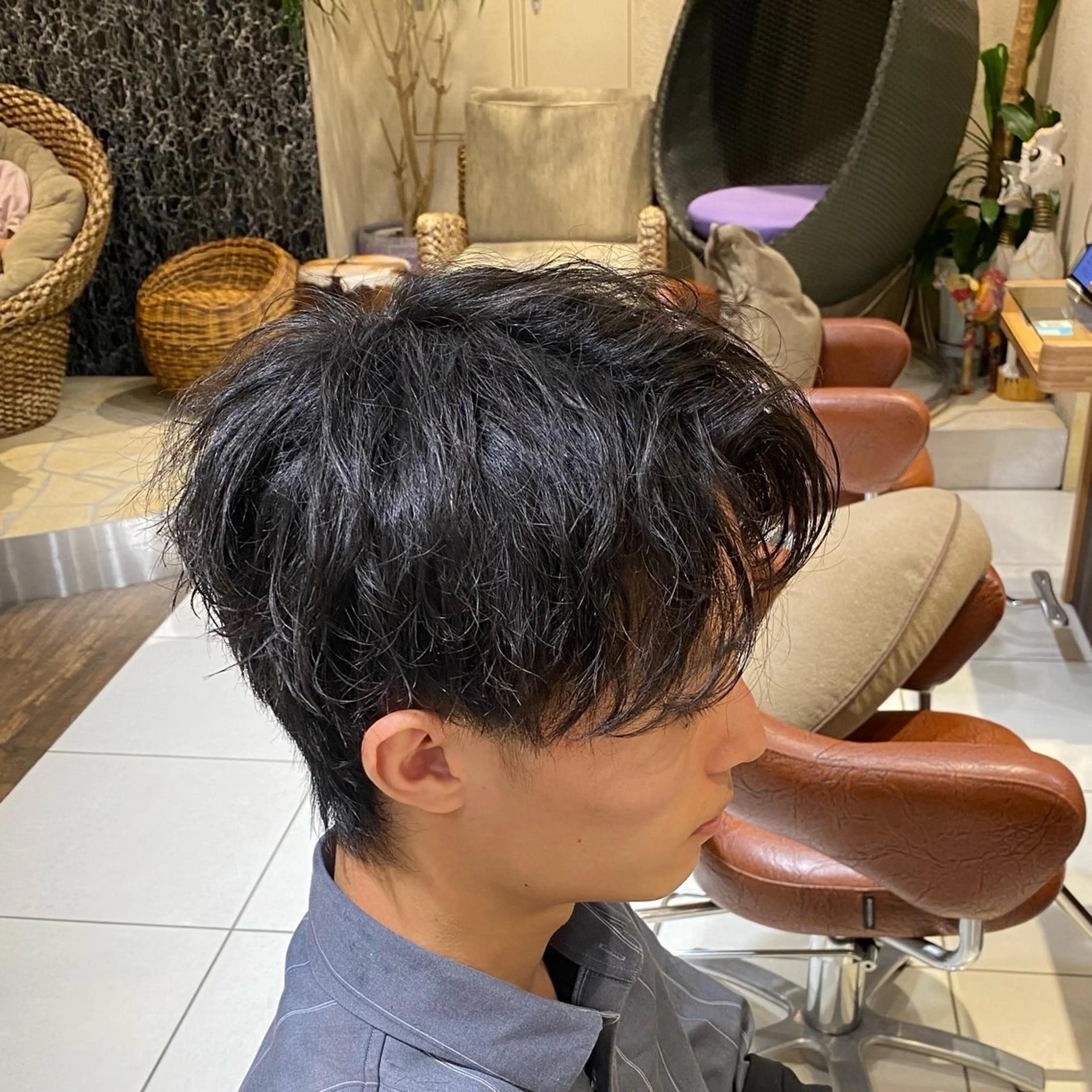 ショート カラー パーマ ヘアアレンジ メンズ カット パーマ 新宿のパーマ職人/ メンズパーマ/石見のヘアスタイル