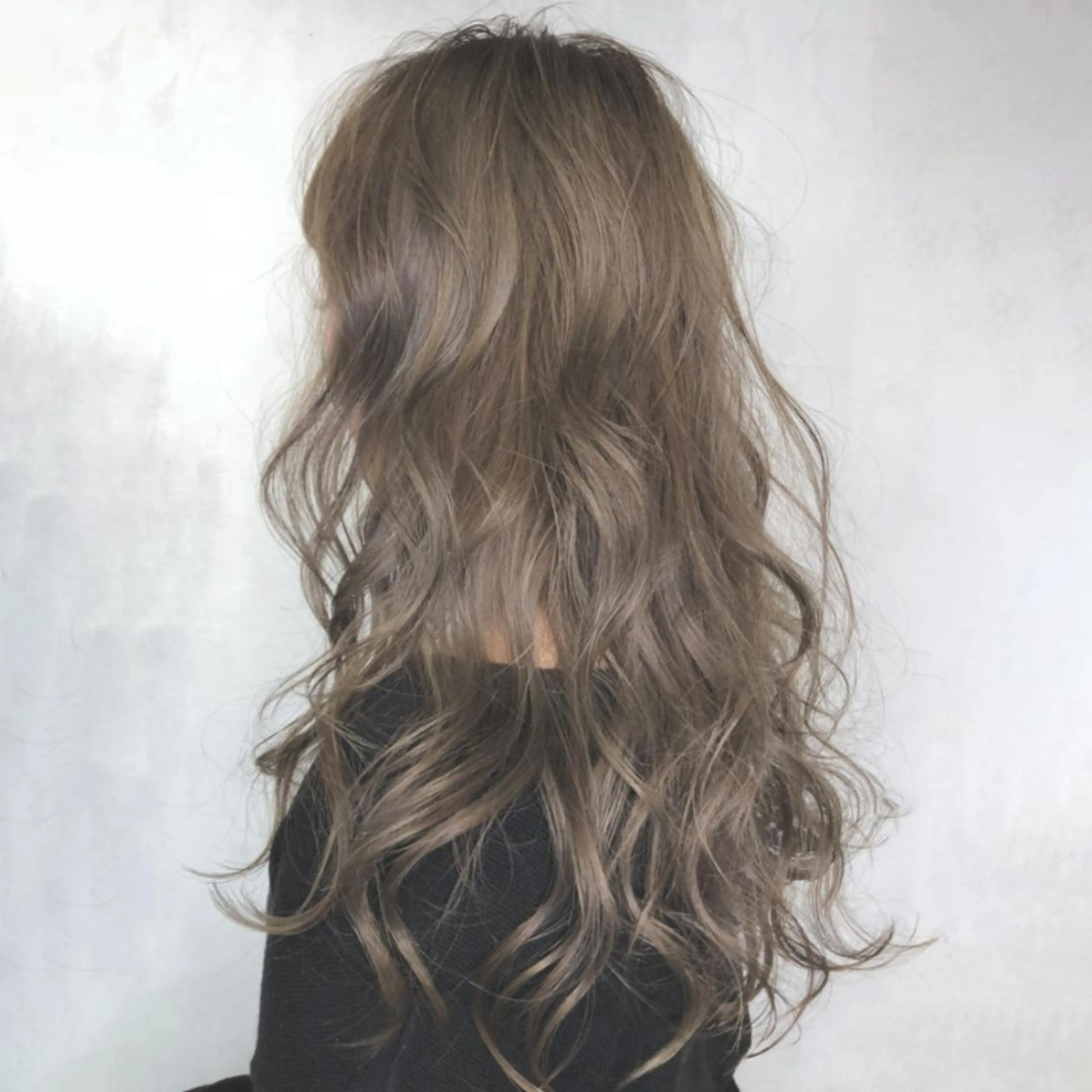 ロング カラー ヘアアレンジ パーマ ベージュカラー ITbyALBUM 八王子店のヘアスタイル