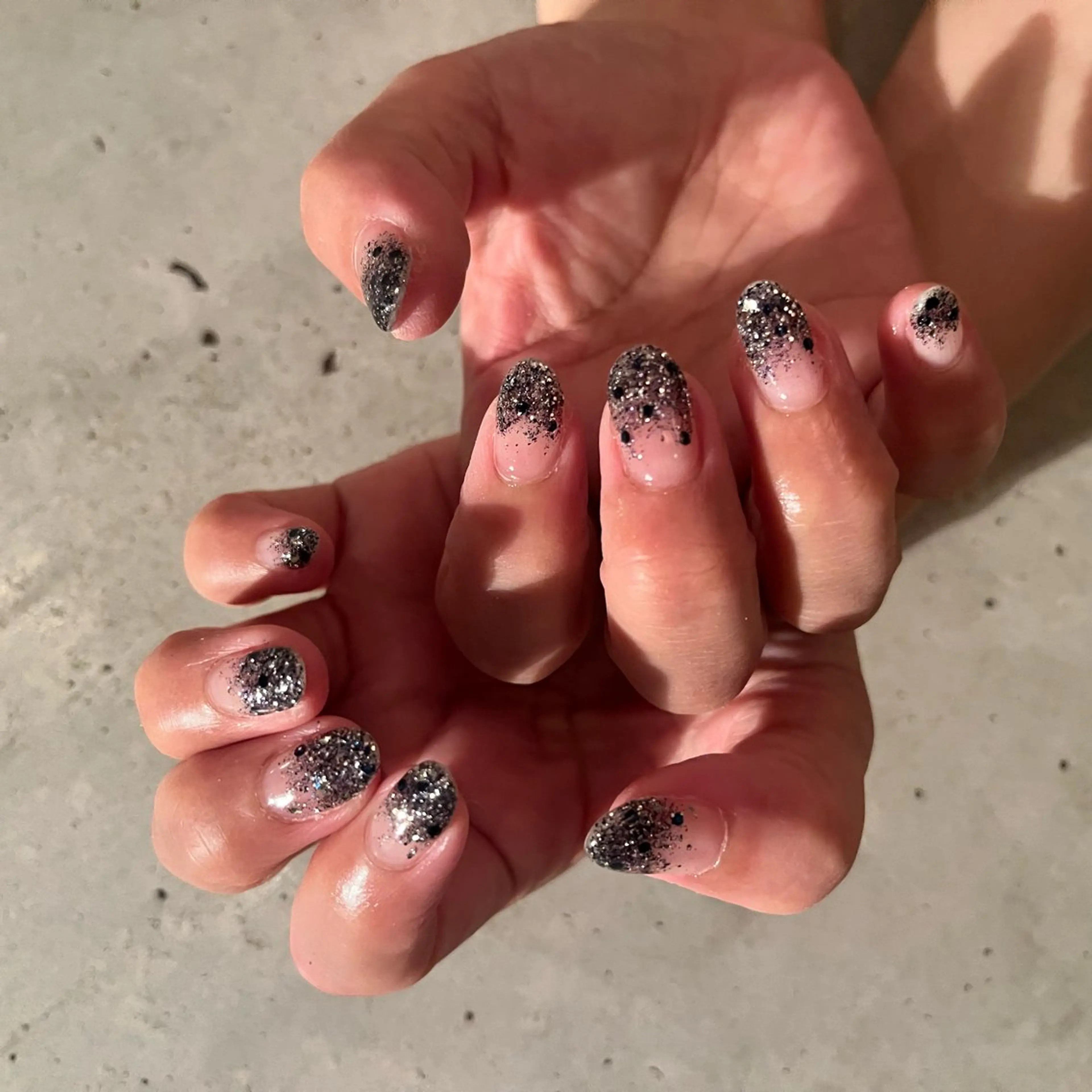 ネイル ラメ(グリッター) ラメグラデーション ハンドネイル DariL Ayaのネイルデザイン