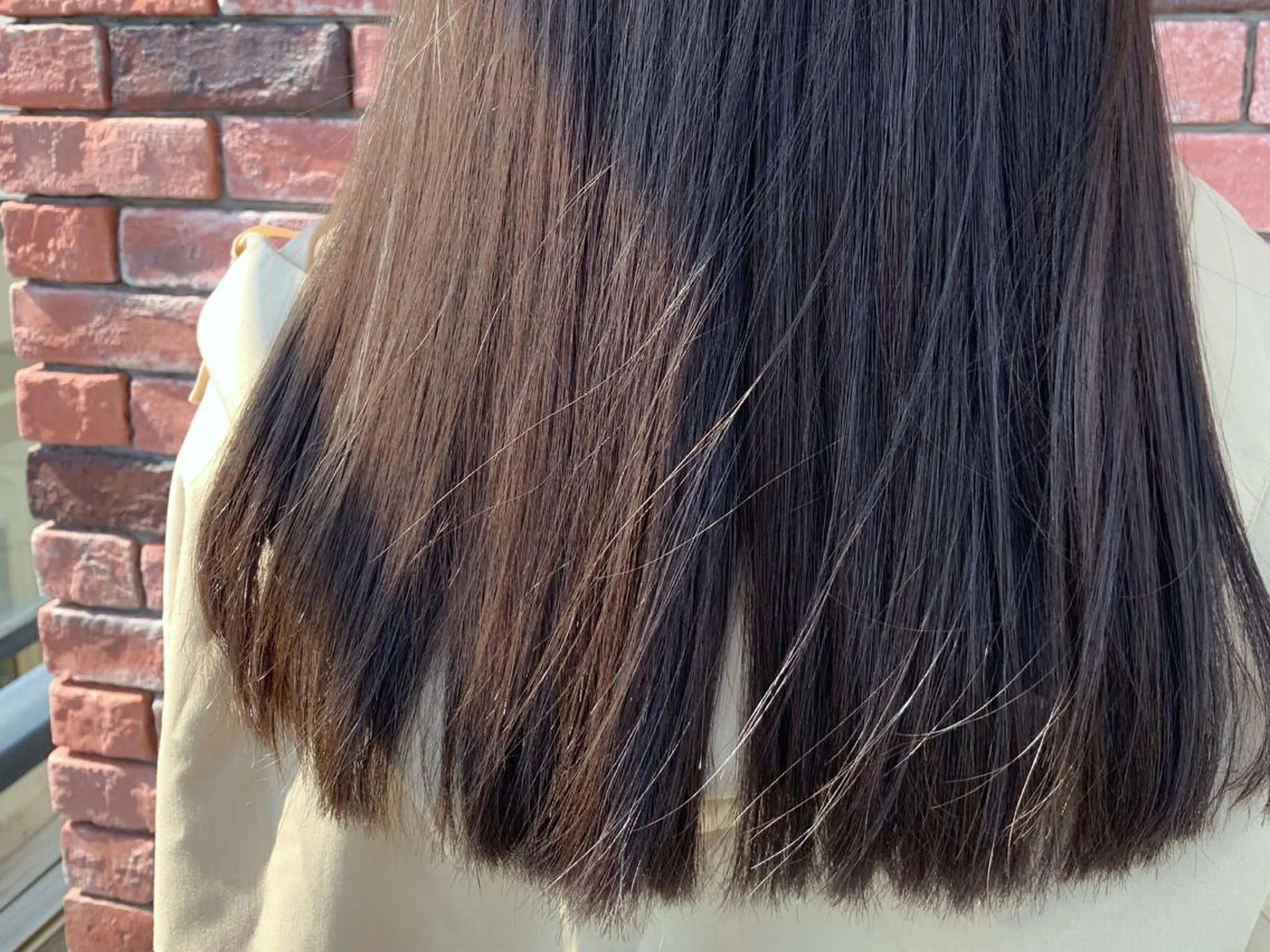 ロング カラー ベージュカラー オリーブベージュ 工藤 萌香のヘアスタイル