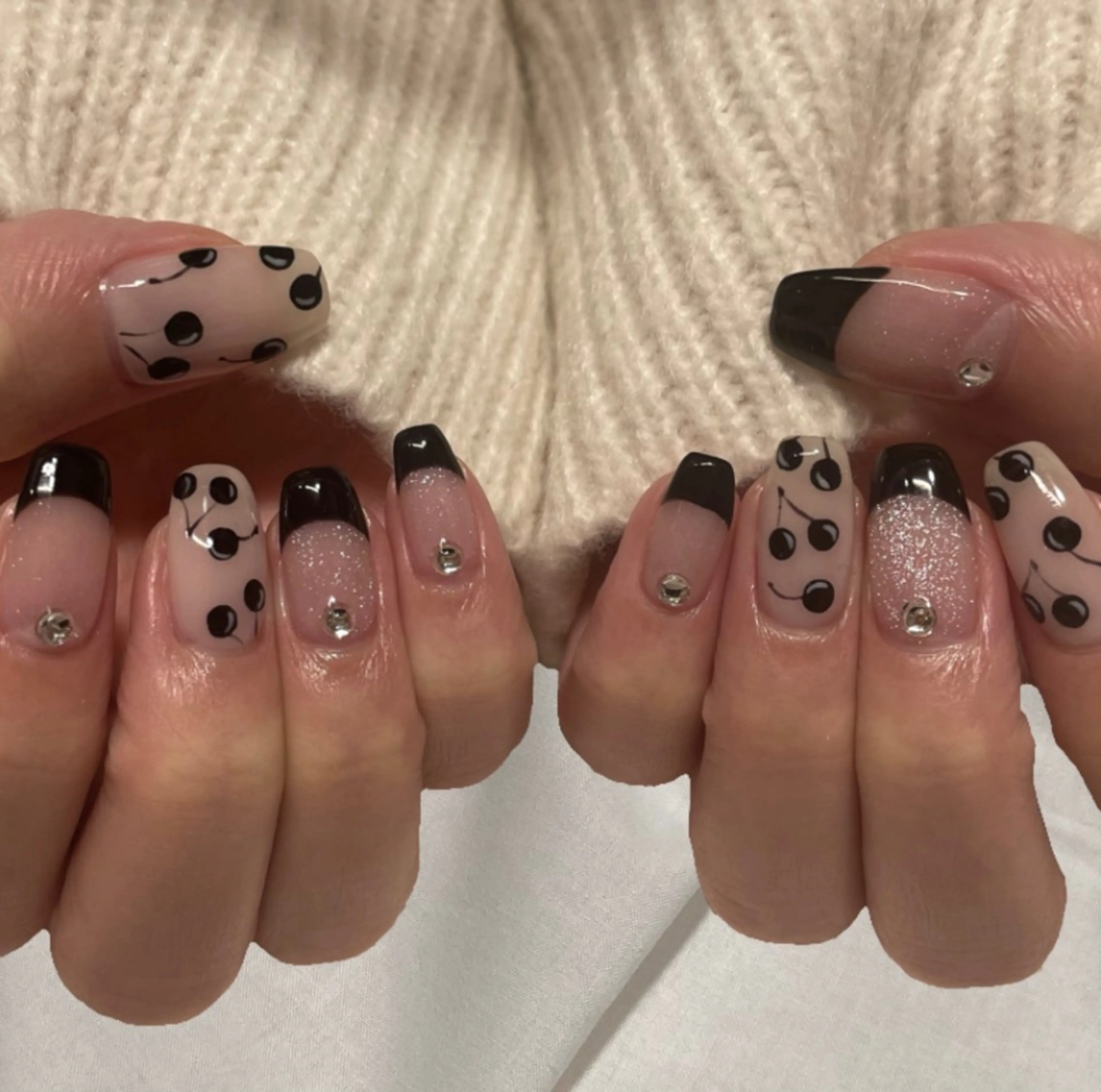 ネイル アートネイル フレンチネイル 持ち込み ワンカラーネイル ハンドネイル nozomi 🌙のネイルデザイン