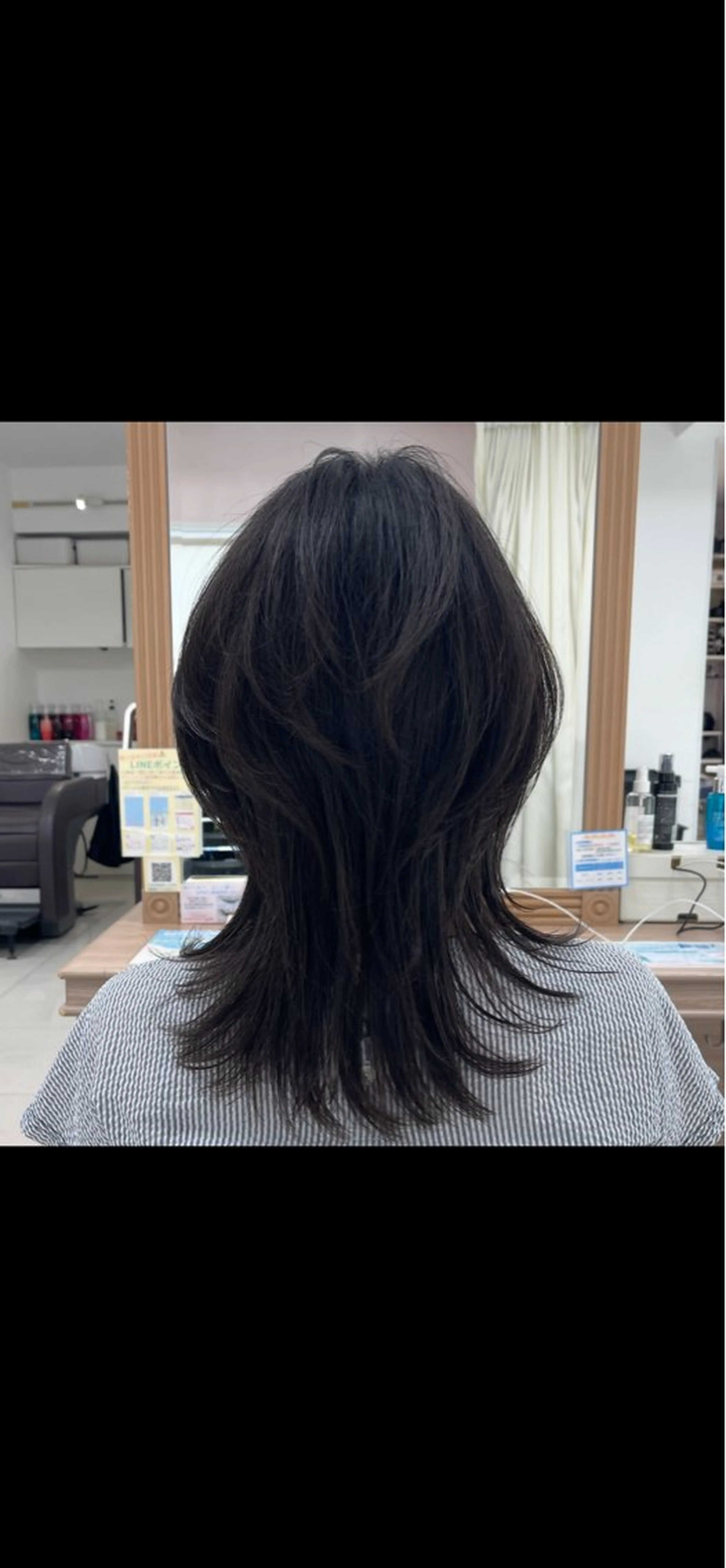セミロング ウルフカット カット ヘアカラー 藤原 亜美🤍のヘアスタイル