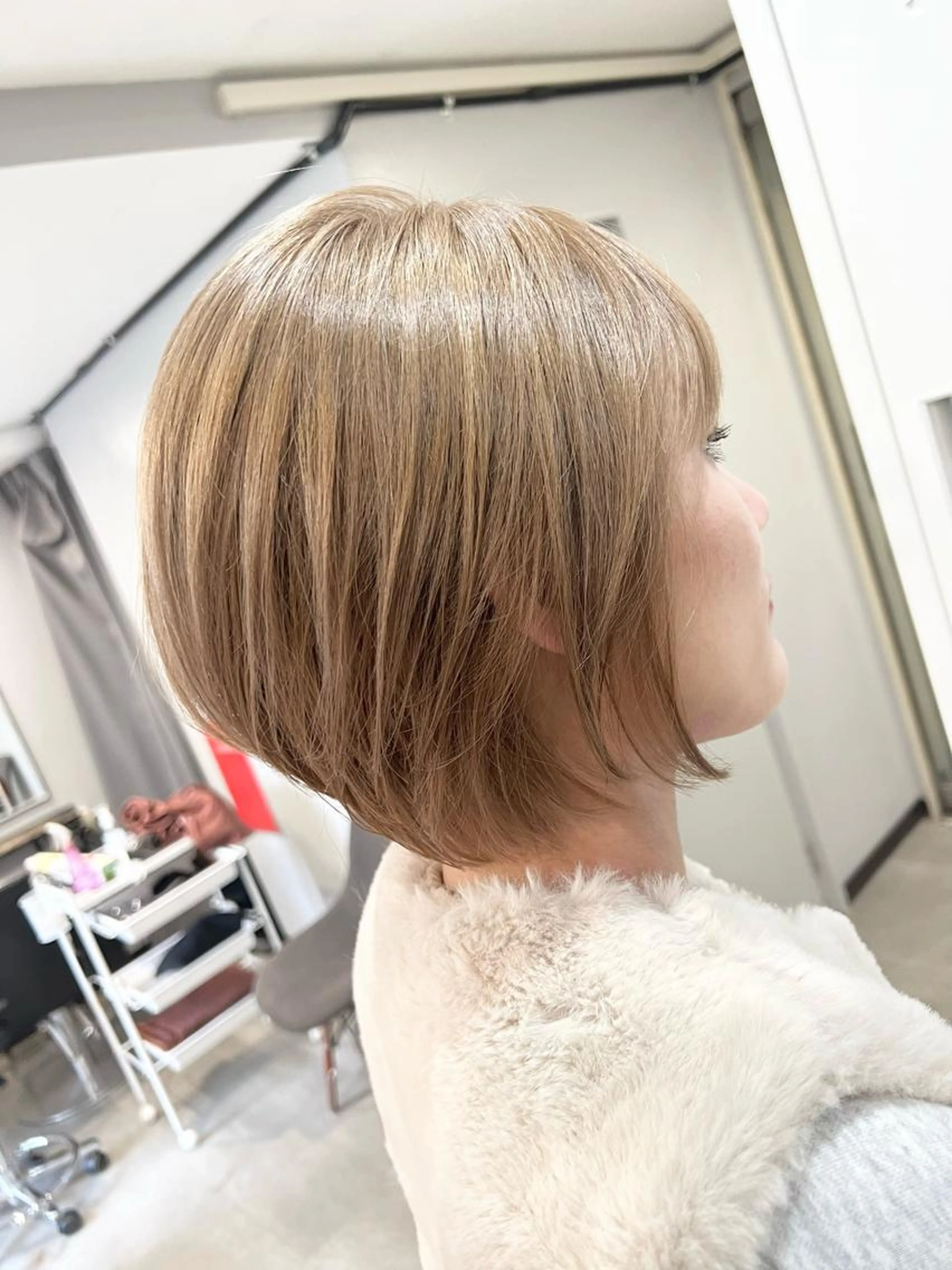 カット+Wカラー+高保湿トリートメント　ケアプロアイロン付きの写真