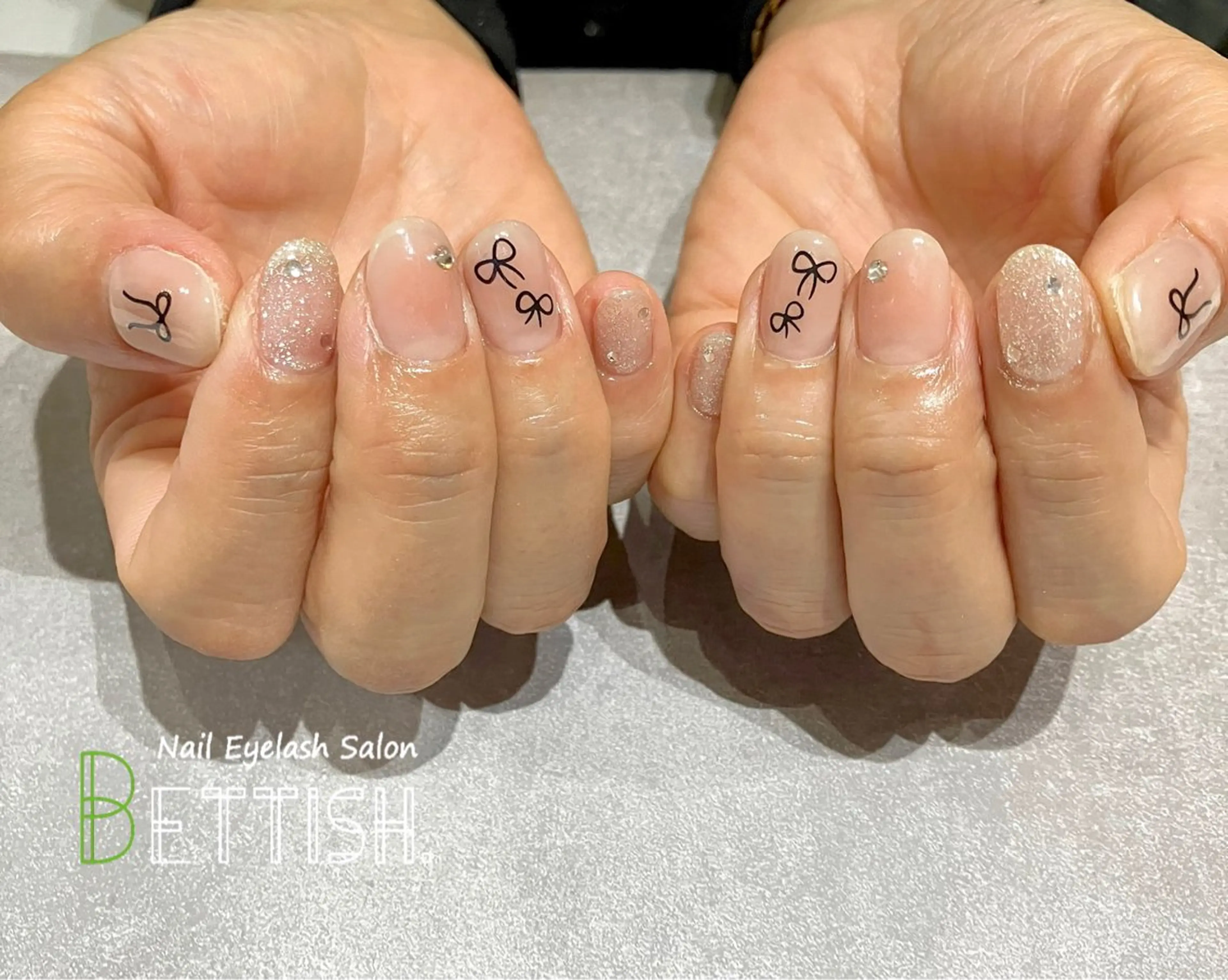 ネイル チークネイル リボン BETTISH. KUMIKO☺︎︎のネイルデザイン