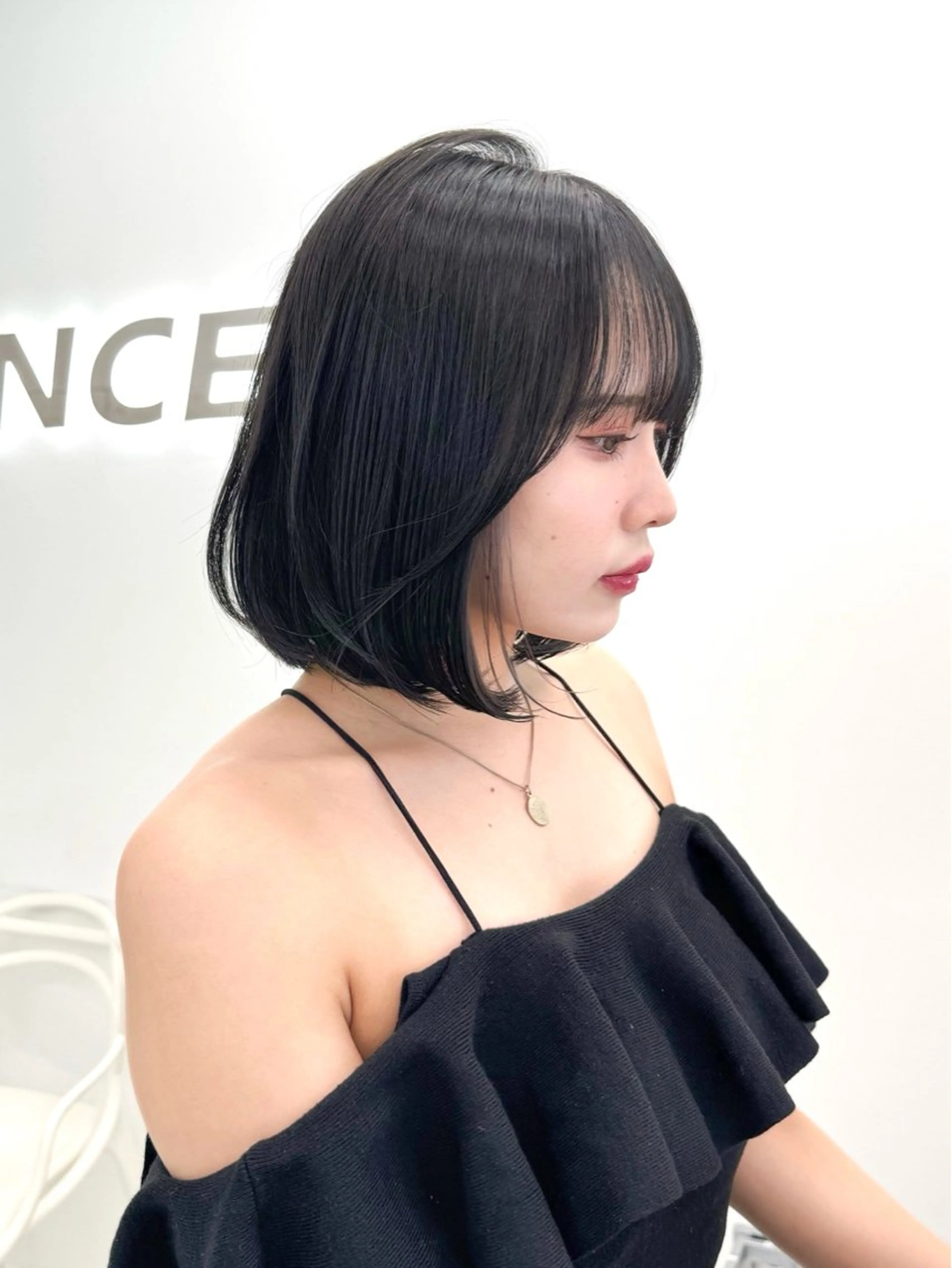 ミディアム カラー ヘアアレンジ カット ヘアカラー トリートメント ヘッドスパ ヘアセット 縮毛矯正🤍 盛れるボブ/ひかりのヘアスタイル