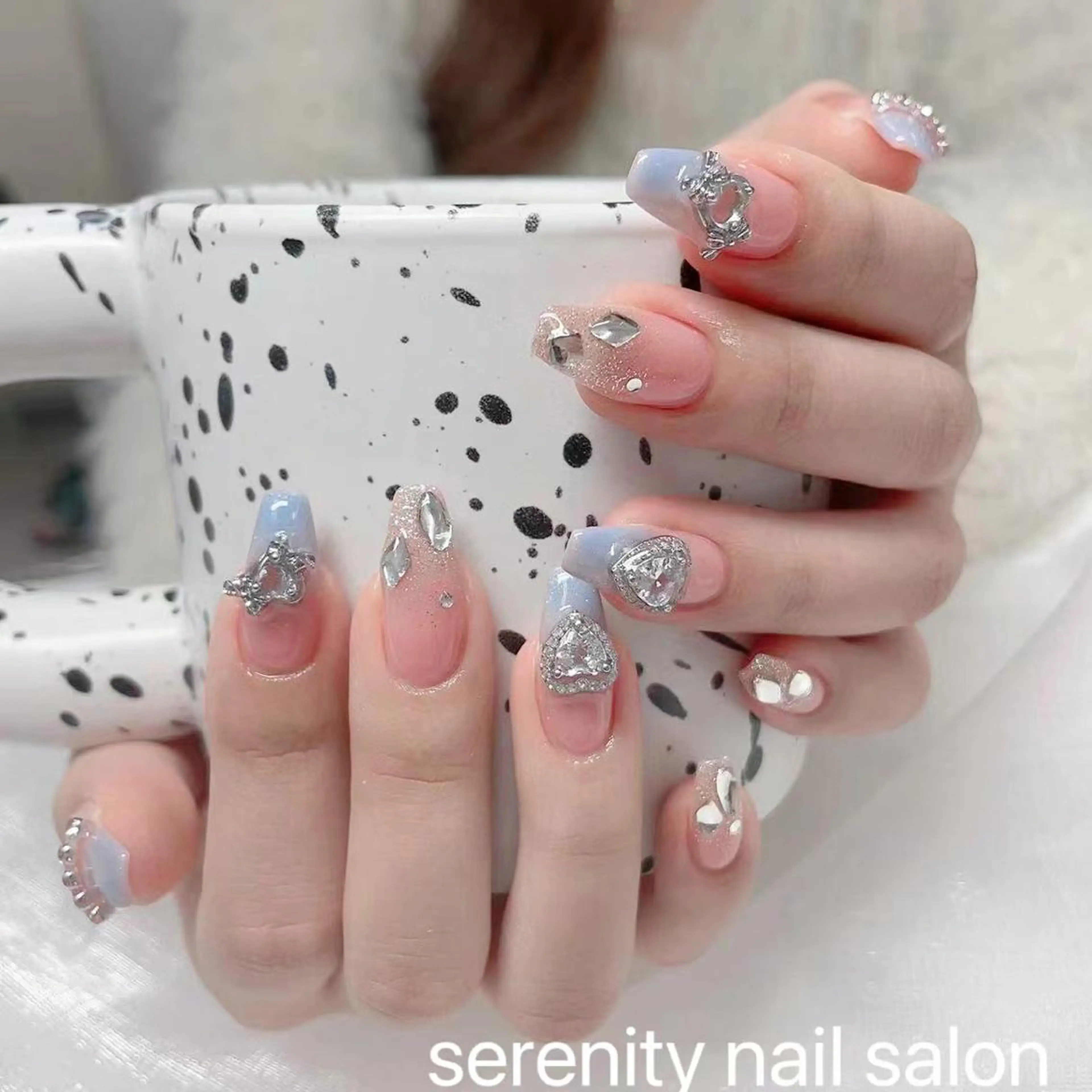ネイル ハンドネイル ハンドケア ✨Serenity Nail salonのネイルデザイン