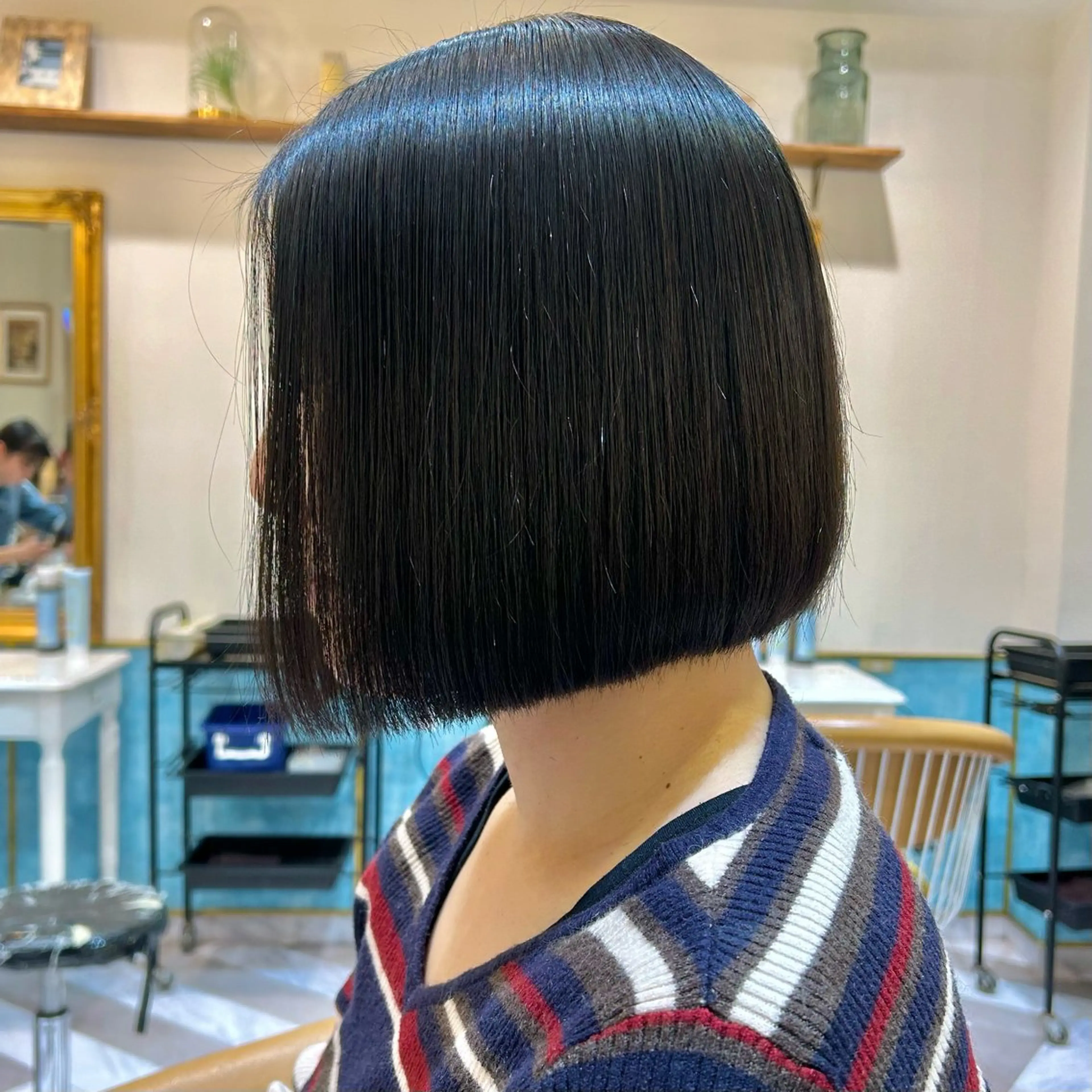 ミディアム ヘアアレンジ 切りっぱなしボブ ボブ 縮毛矯正 髪質改善【縮毛矯正】 北千住 田邉 澪のヘアスタイル